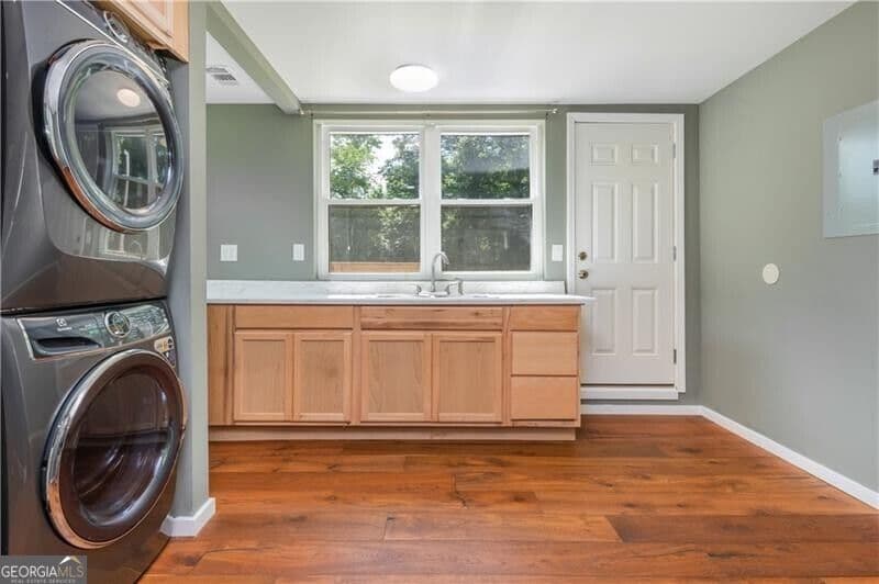 5 bedroom, 4 bathroom, 2,367 sq ft single family residence for sale at 1440 Kennesaw Due West Road, Kennesaw, GA 30152 — photo 7