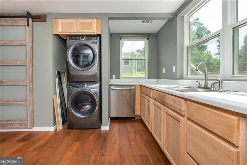 5 bedroom, 4 bathroom, 2,367 sq ft single family residence for sale at 1440 Kennesaw Due West Road, Kennesaw, GA 30152 — photo 8