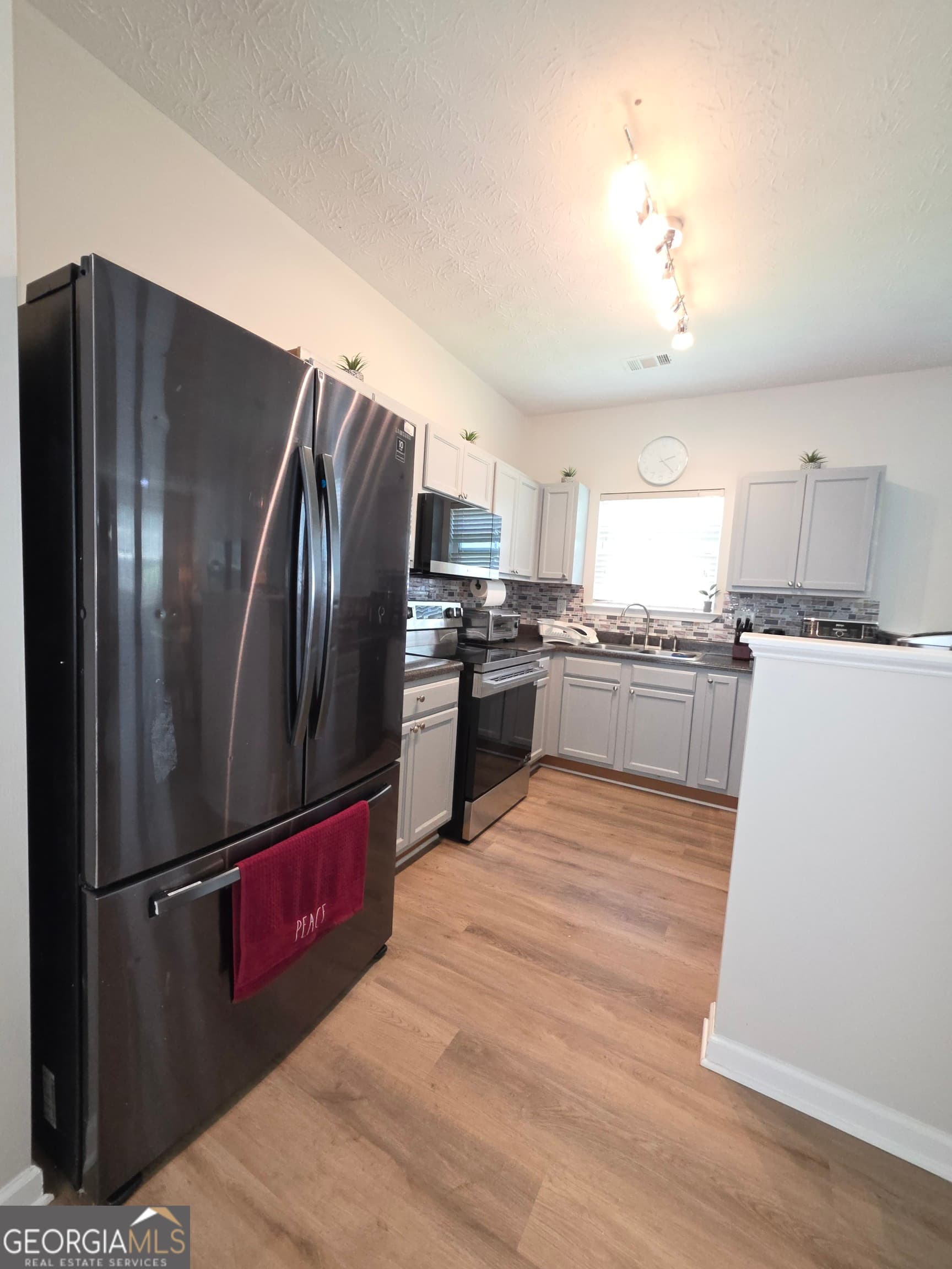 3 bedroom, 2.5 bathroom, 1,821 sq ft single family residence for rent at 4691 Highpoint Lane, Atlanta, GA 30349 for $2,225 a month — photo 9