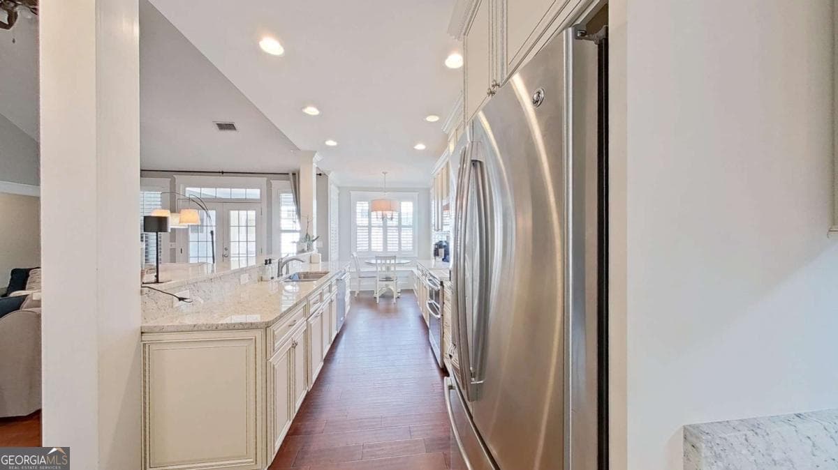 5 bedroom, 5 bathroom, 2,400 sq ft single family residence for sale at 100 Morningside Drive, Thomasville, GA 31792 — photo 9