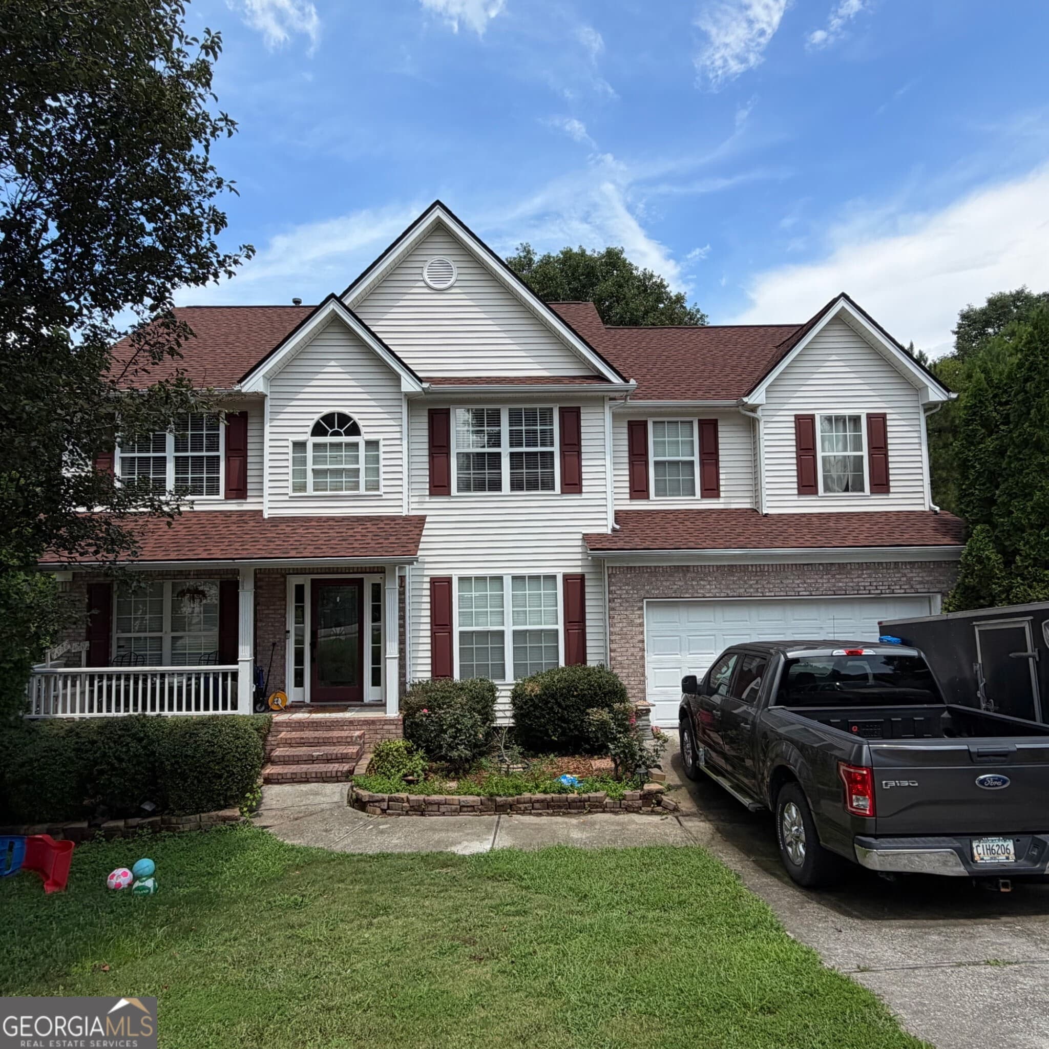 4 bedroom, 2.5 bathroom, 2,546 sq ft single family residence for sale at 1414 Log Cabin Lane, Lawrenceville, GA 30045