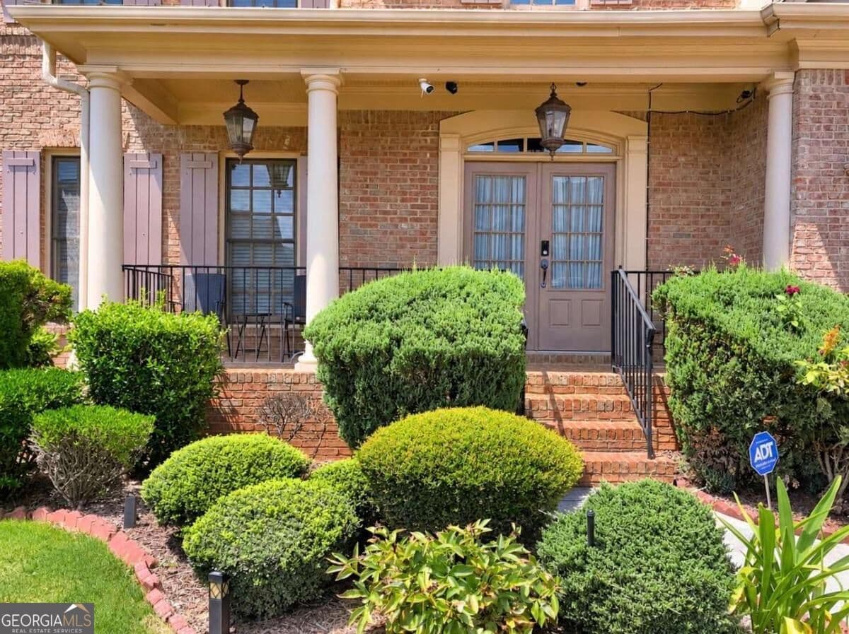 4 bedroom, 3.5 bathroom, 3,409 sq ft single family residence for sale at 1653 Elesmere Oak Court, Duluth, GA 30097 — photo 5