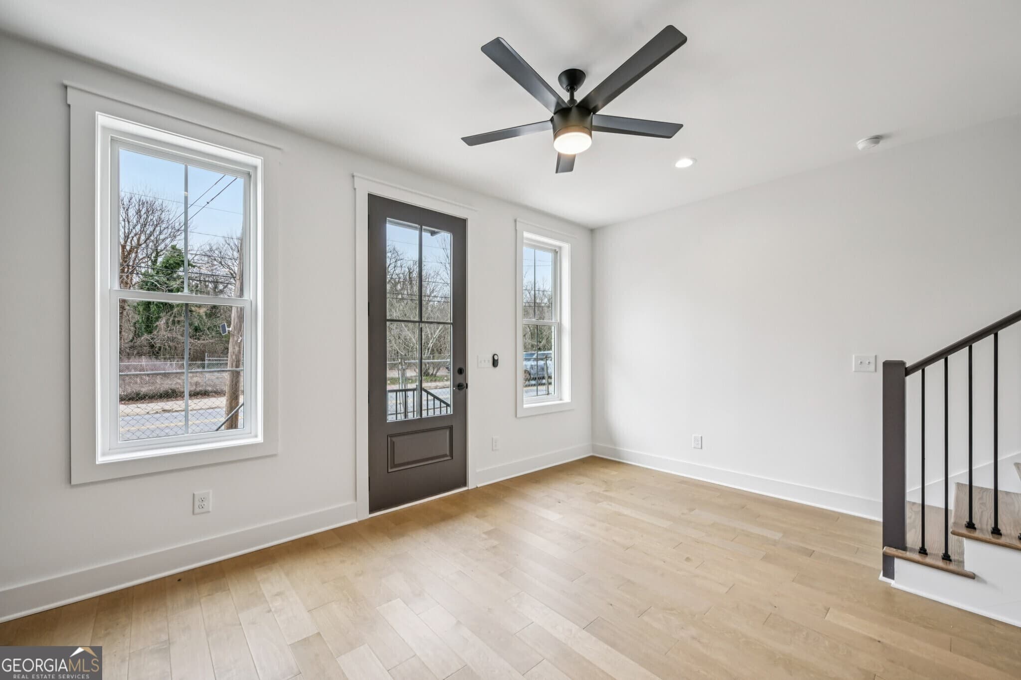 1 bedroom, 1.5 bathroom, 1,056 sq ft townhouse for sale at 1160 Boulevard 7, Atlanta, GA 30312 — photo 2