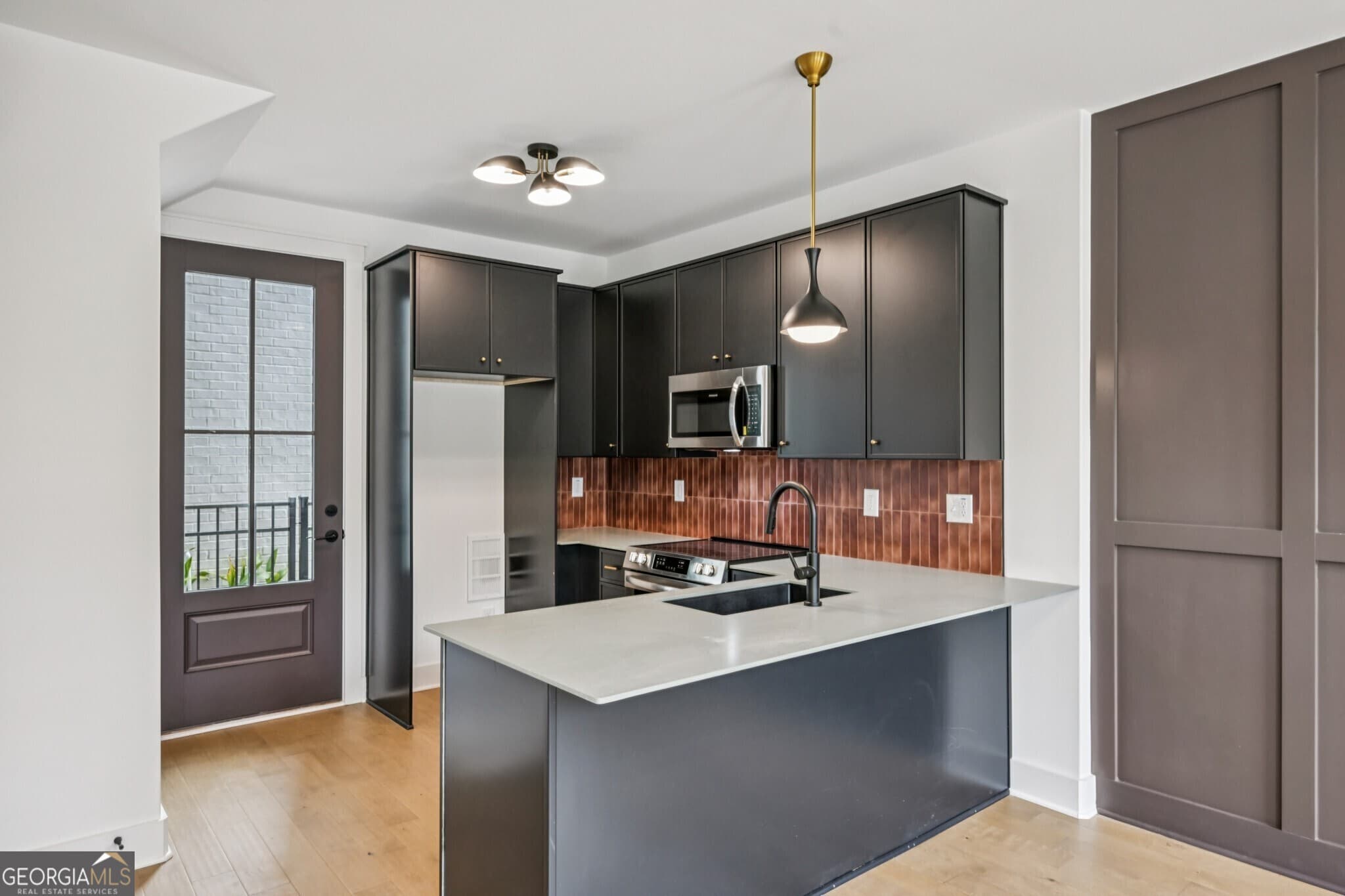 1 bedroom, 1.5 bathroom, 1,056 sq ft townhouse for sale at 1160 Boulevard 7, Atlanta, GA 30312 — photo 9