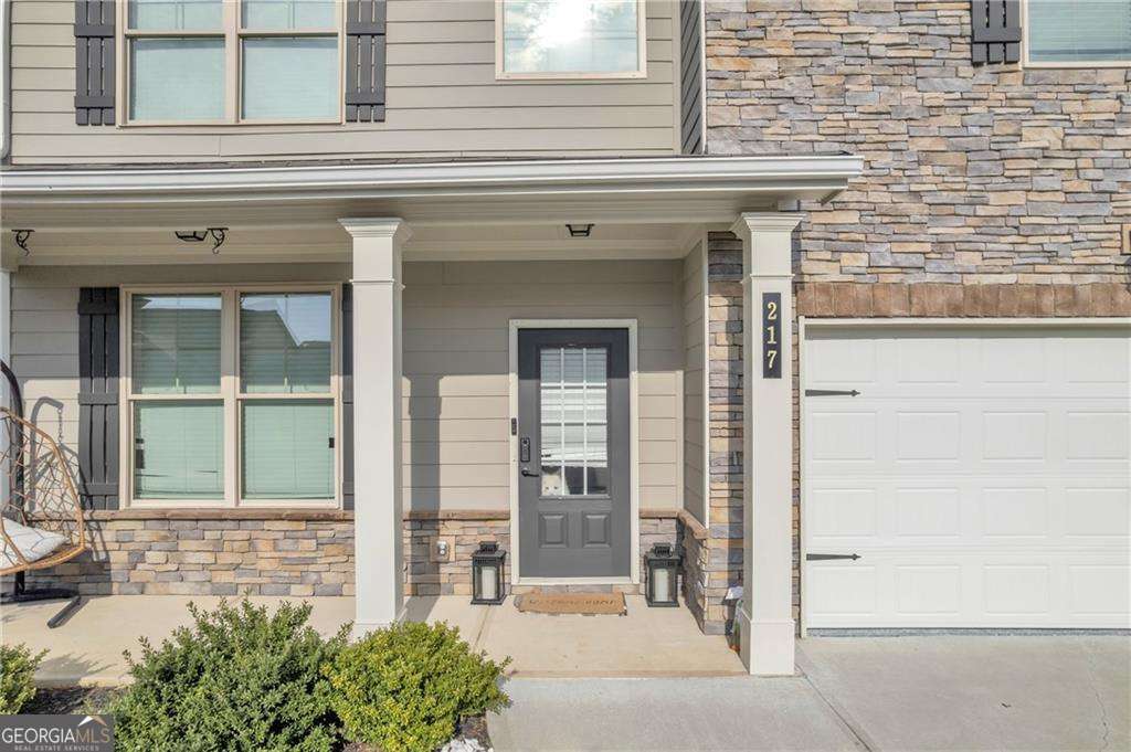 5 bedroom, 3 bathroom, 2,588 sq ft single family residence for sale at 217 Oaklawn Park, Dacula, GA 30019 — photo 6