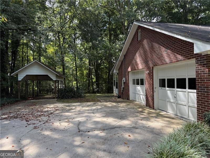 3 bedroom, 2.5 bathroom single family residence for rent at 2945 Alan Drive, Marietta, GA 30064 for $2,400 a month — photo 4