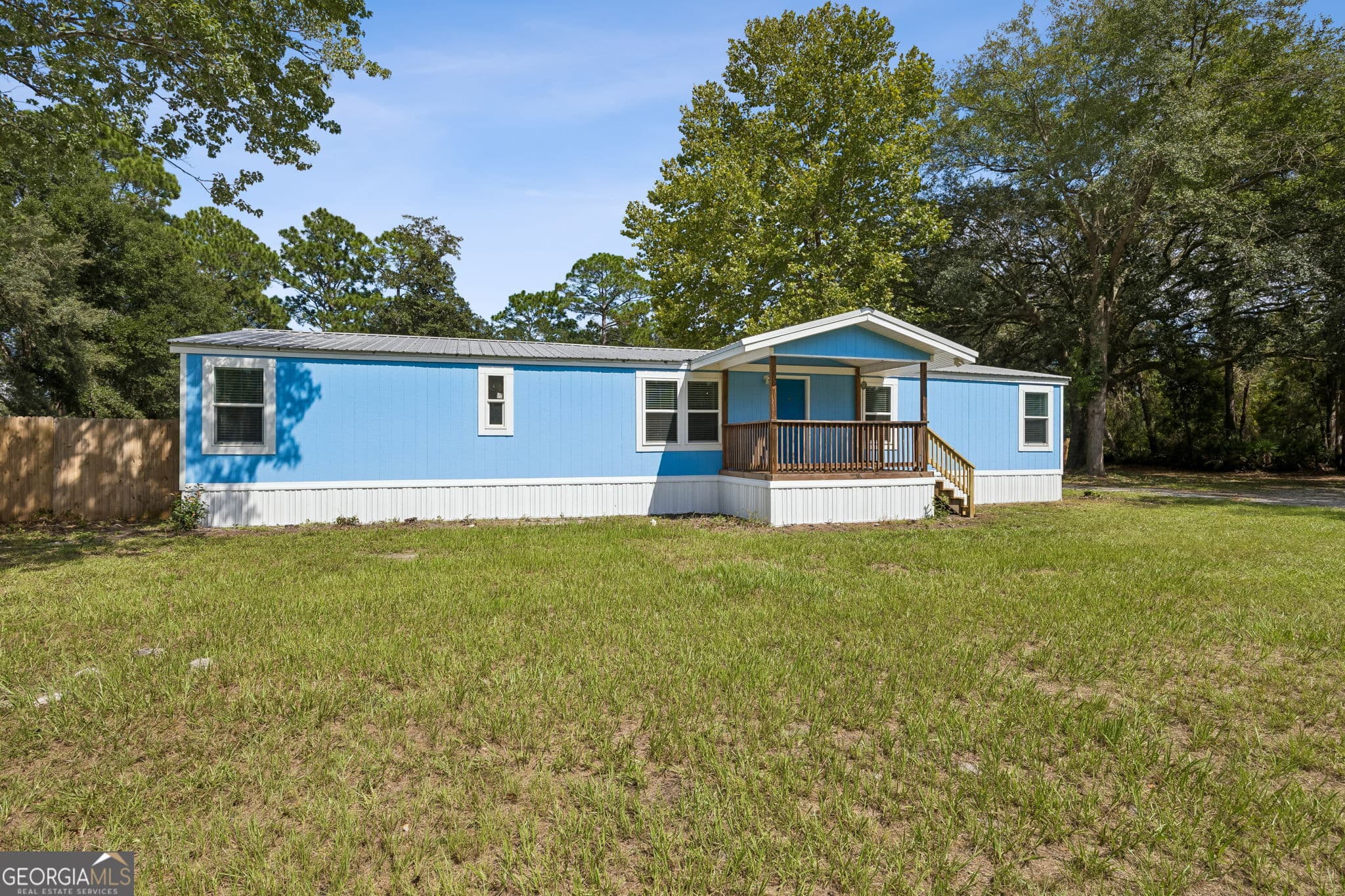 3 bedroom, 3 bathroom, 1,716 sq ft manufactured home,single family residence under contract at 3191 Dover Bluff Road, Waverly, GA 31565 — photo 5