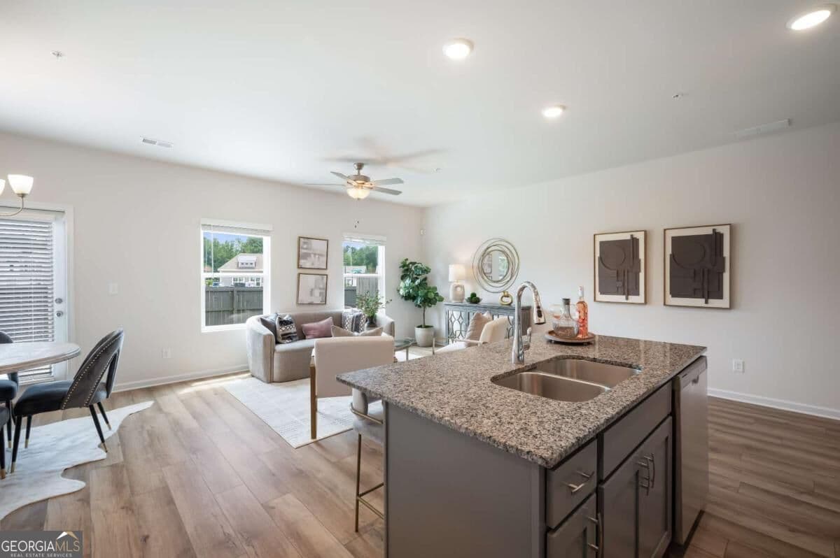 3 bedroom, 2.5 bathroom, 1,695 sq ft townhouse for sale at 9408 Maple Grove Lane LOT 43, Jonesboro, GA 30238 — photo 7