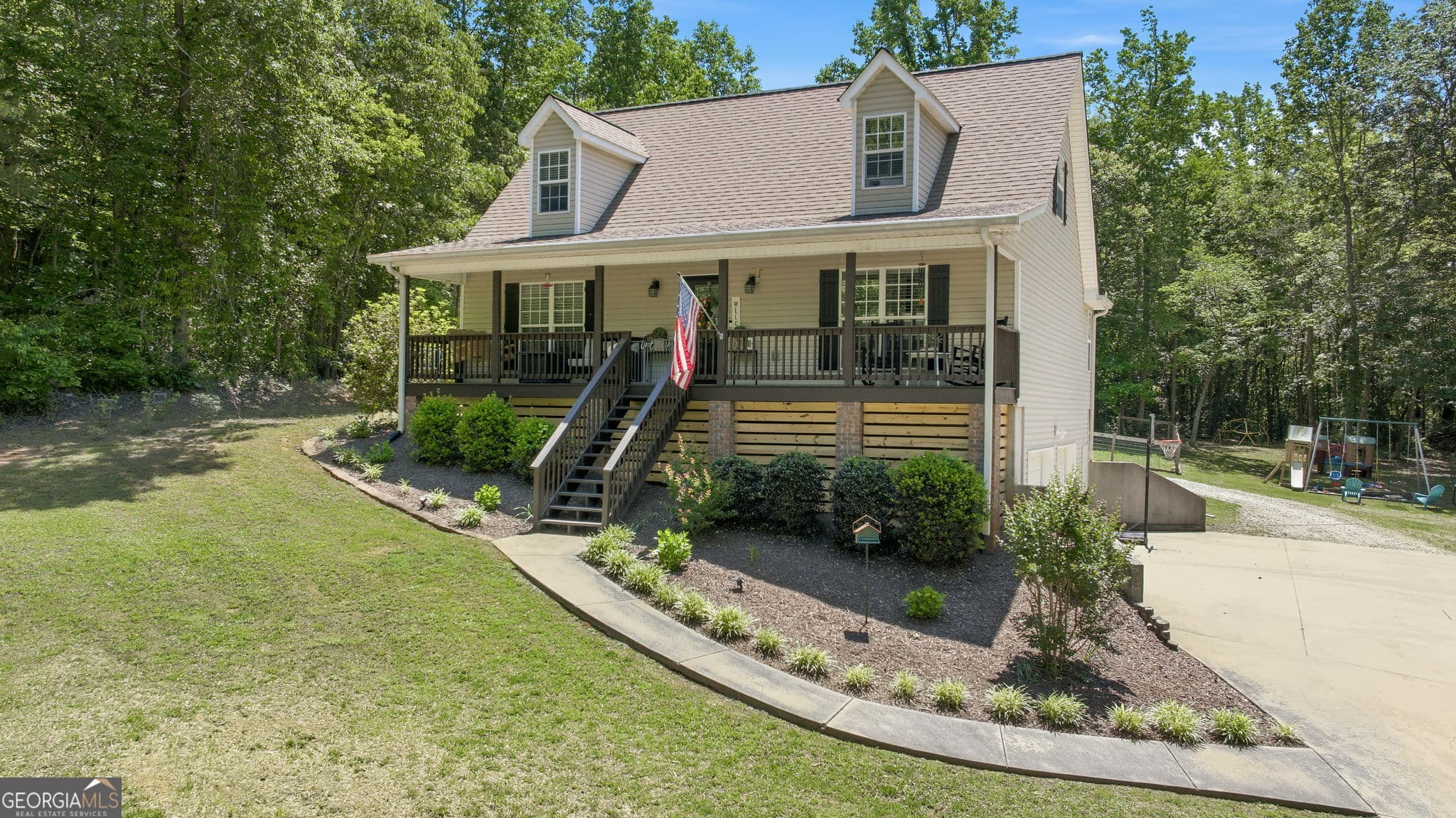 3 bedroom, 2.5 bathroom, 1,884 sq ft single family residence sold at 1600 Old Athens Hw, Cornelia, GA 30531