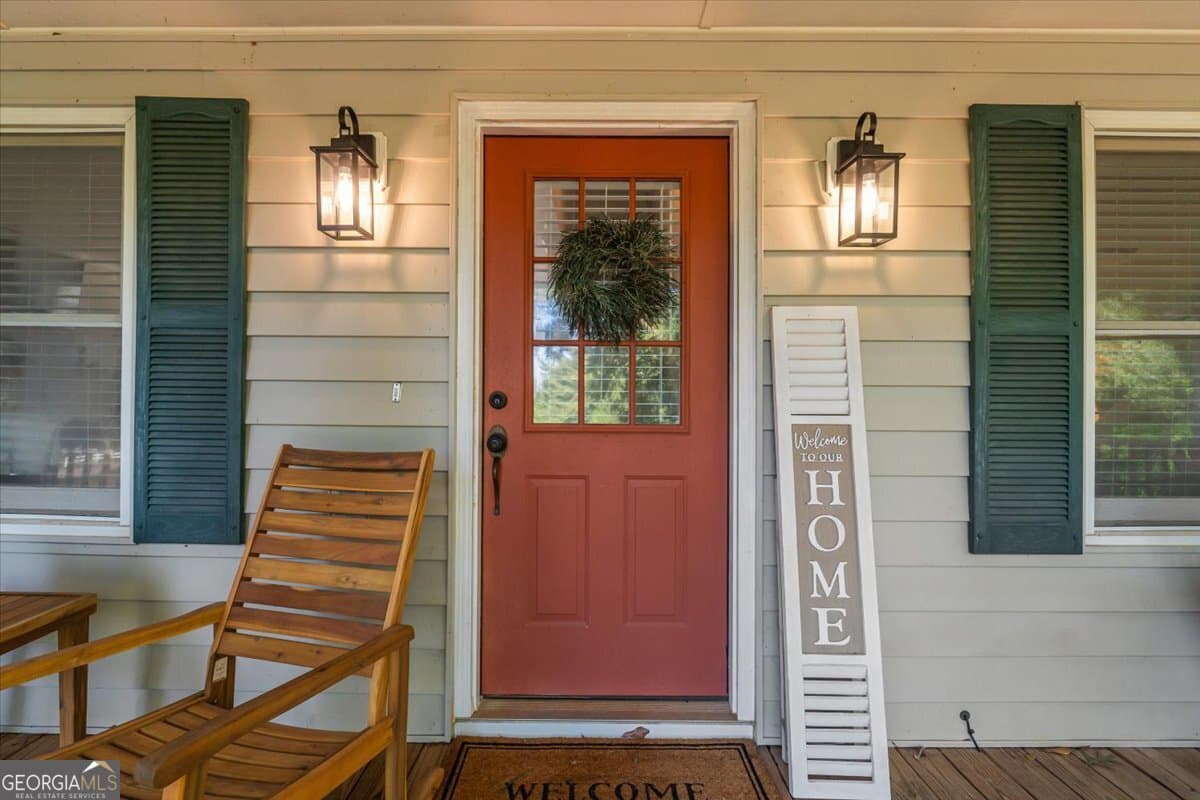 3 bedroom, 2 bathroom, 2,298 sq ft single family residence for sale at 1511 Staci Drive, Greensboro, GA 30642 — photo 2
