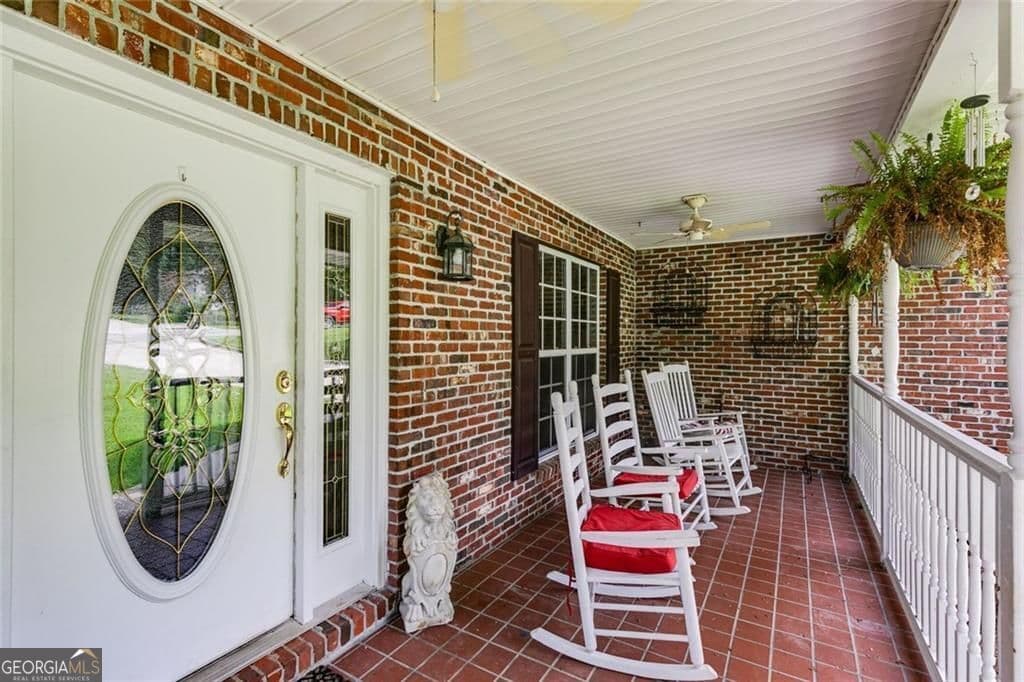 3 bedroom, 2.5 bathroom, 2,000 sq ft single family residence for sale at 144 Bobs Drive, Mableton, GA 30126 — photo 5