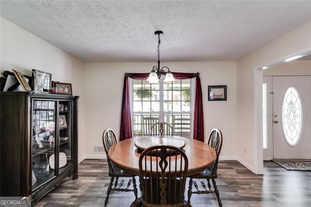 3 bedroom, 2.5 bathroom, 2,000 sq ft single family residence for sale at 144 Bobs Drive, Mableton, GA 30126 — photo 8