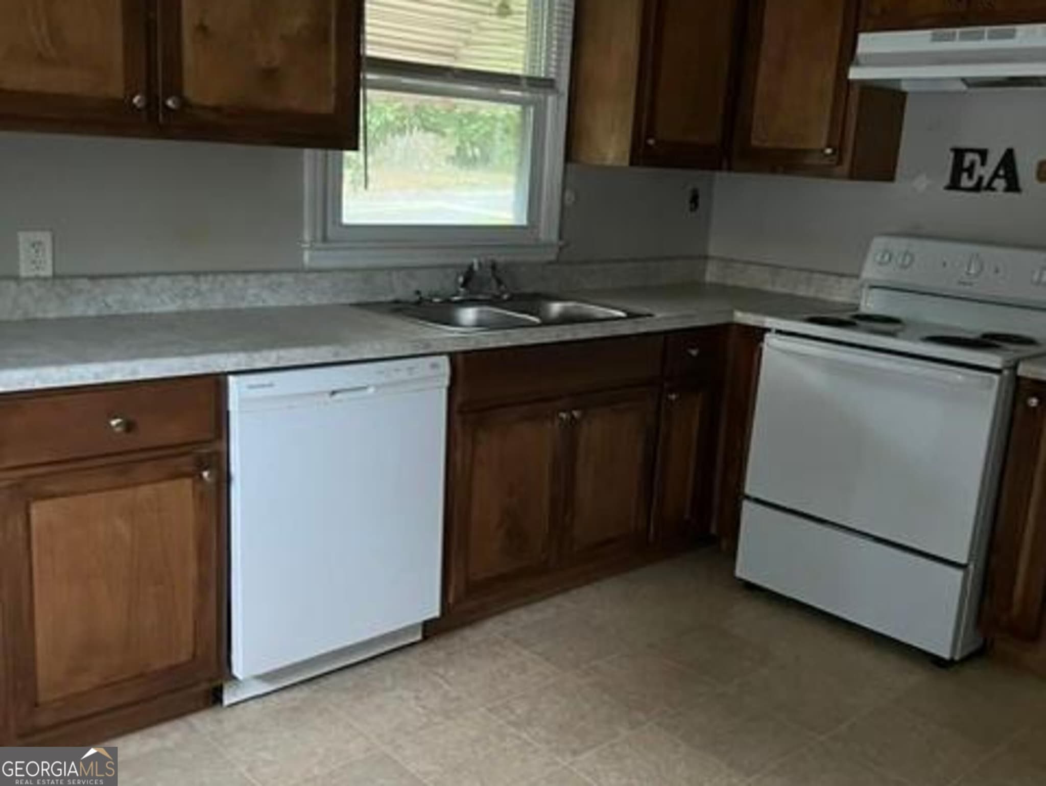 3 bedroom, 1.5 bathroom, 1,165 sq ft single family residence for rent at 1326 Spellman Avenue, Griffin, GA 30223 for $1,100 a month — photo 7