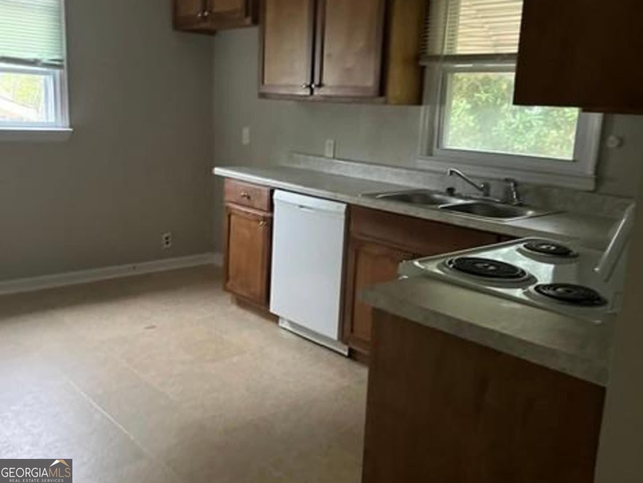 3 bedroom, 1.5 bathroom, 1,165 sq ft single family residence for rent at 1326 Spellman Avenue, Griffin, GA 30223 for $1,100 a month — photo 4