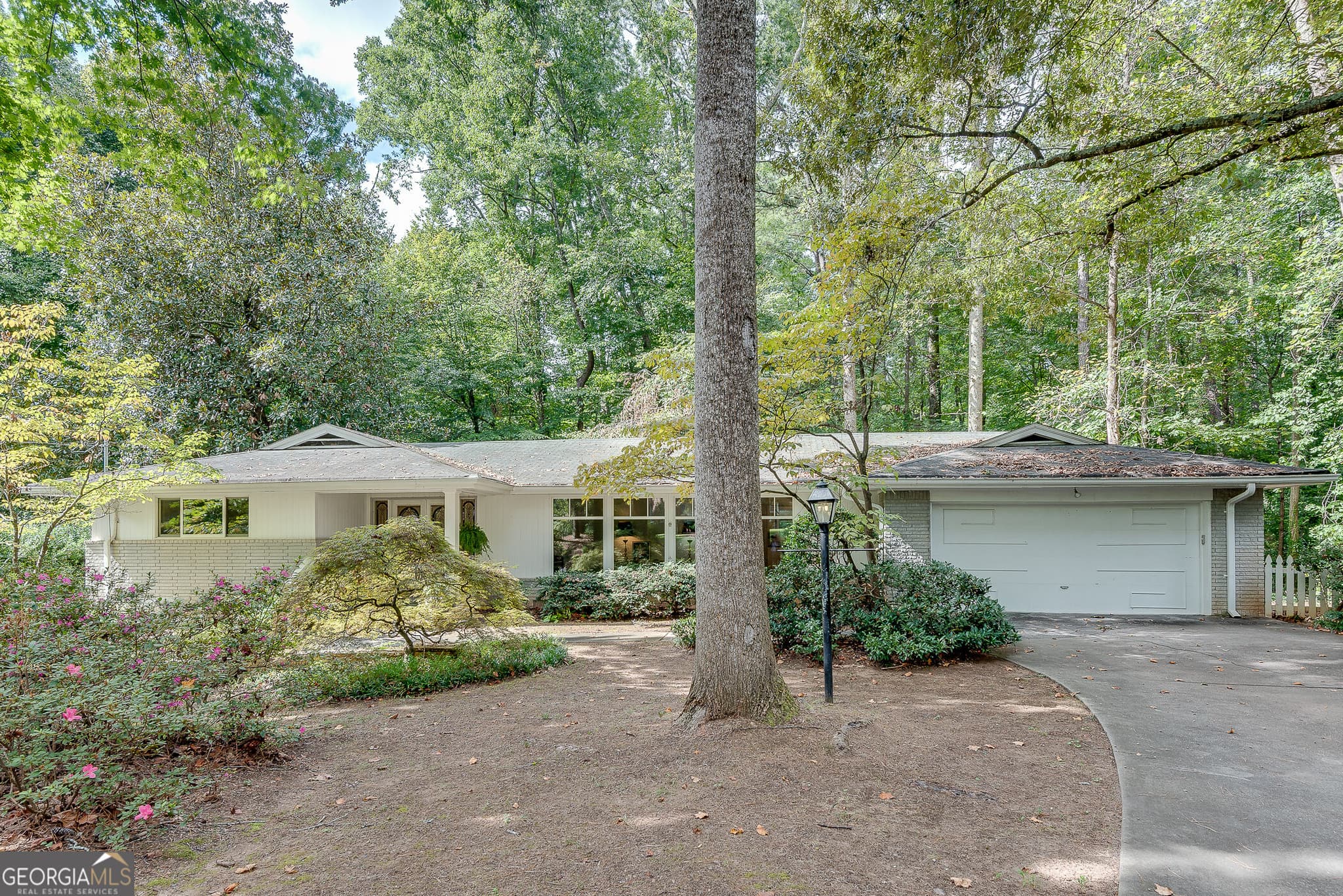 5 bedroom, 3 bathroom, 2,885 sq ft single family residence for sale at 1800 Angelique Drive, Decatur, GA 30033