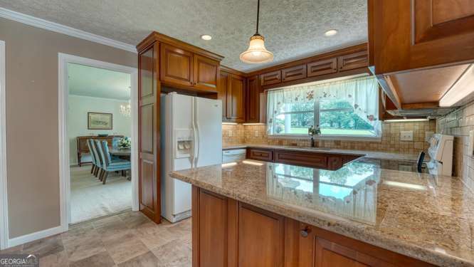 4 bedroom, 2 bathroom, 3,078 sq ft single family residence under contract at 52 Farner-Plott Drive, Blairsville, GA 30512 — photo 7