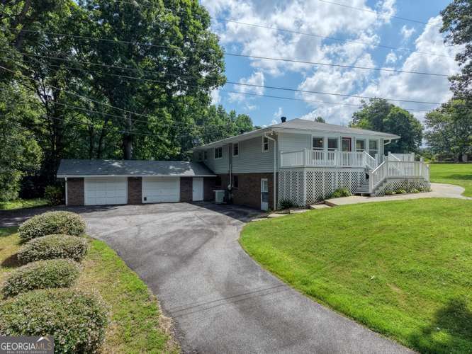 4 bedroom, 2 bathroom, 3,078 sq ft single family residence under contract at 52 Farner-Plott Drive, Blairsville, GA 30512 — photo 3