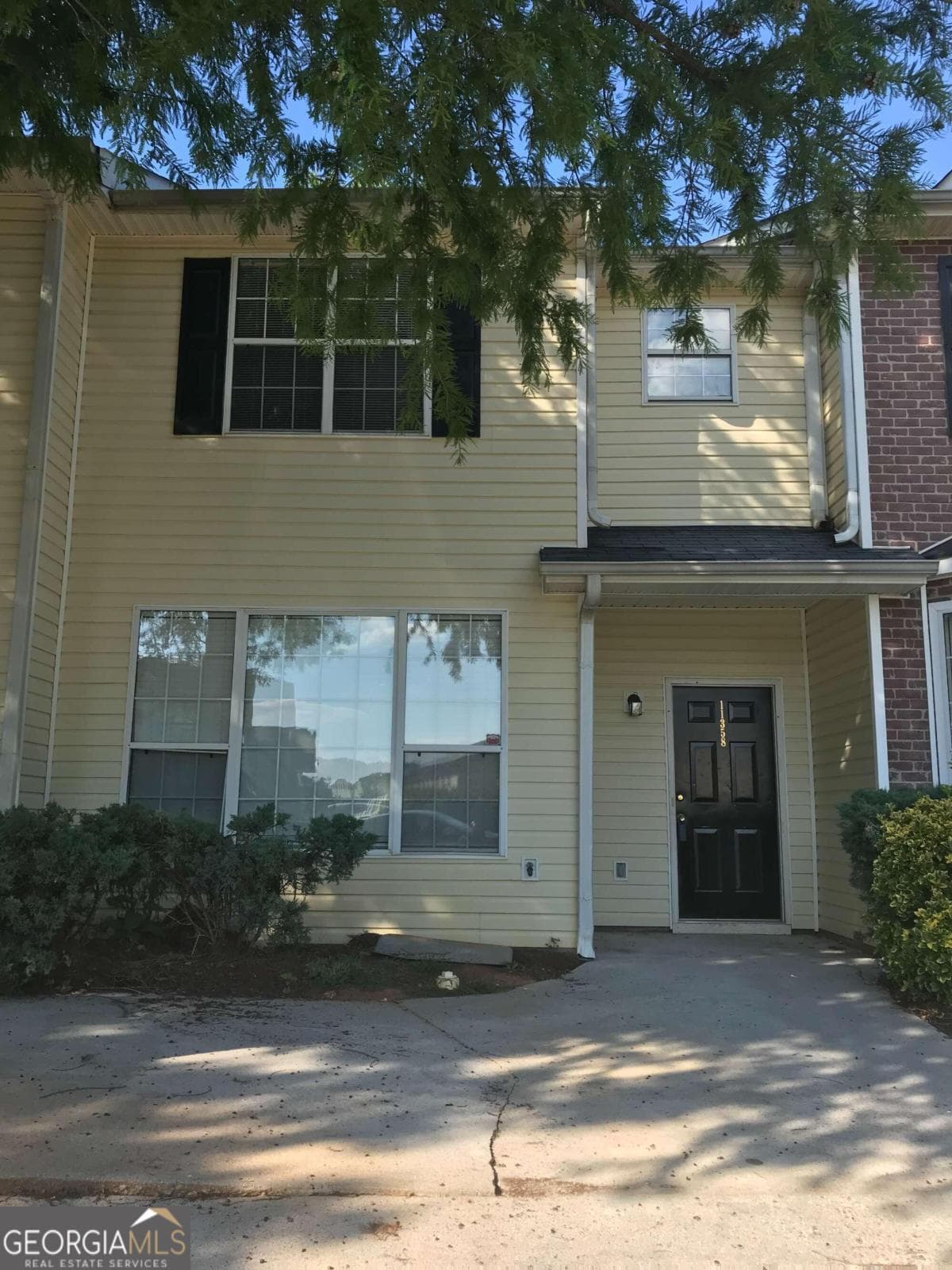 3 bedroom, 2.5 bathroom, 1,432 sq ft townhouse for rent at 11358 Kayla Drive /136, Hampton, GA 30228 for $1,400 a month
