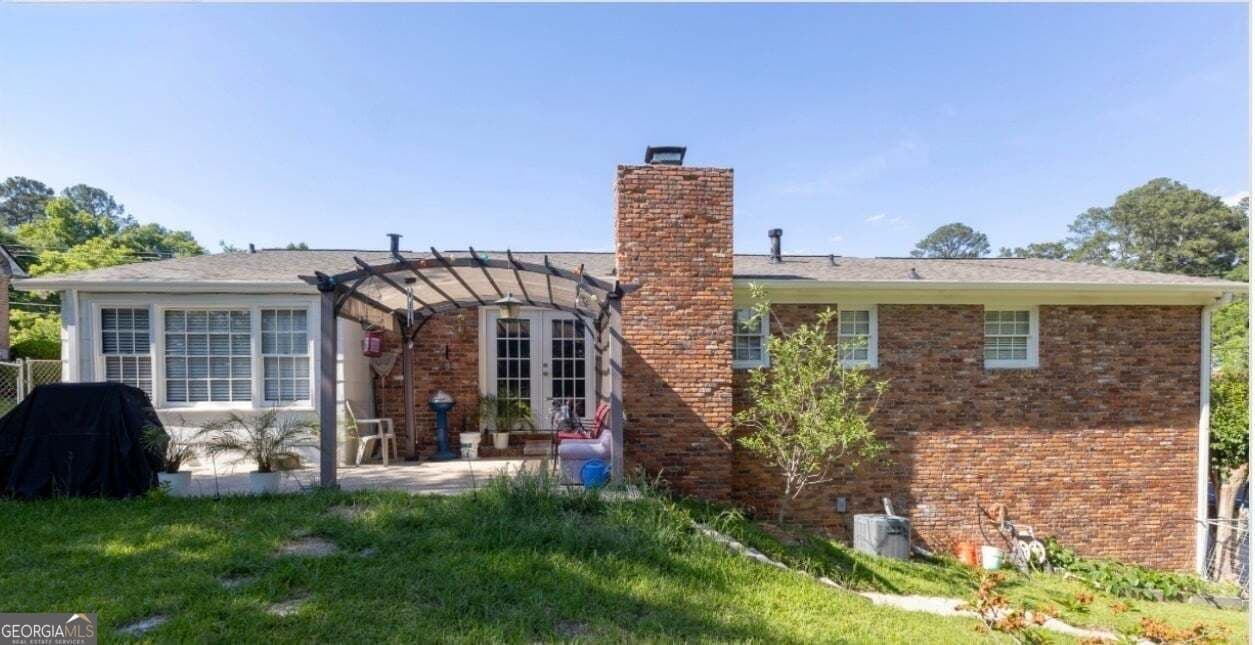 4 bedroom, 3 bathroom, 3,480 sq ft single family residence for sale at 4638 Glenwood Drive, Macon, GA 31210 — photo 2