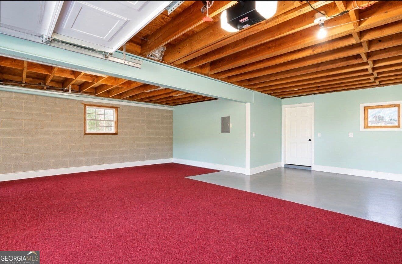4 bedroom, 3 bathroom, 3,480 sq ft single family residence for sale at 4638 Glenwood Drive, Macon, GA 31210 — photo 5