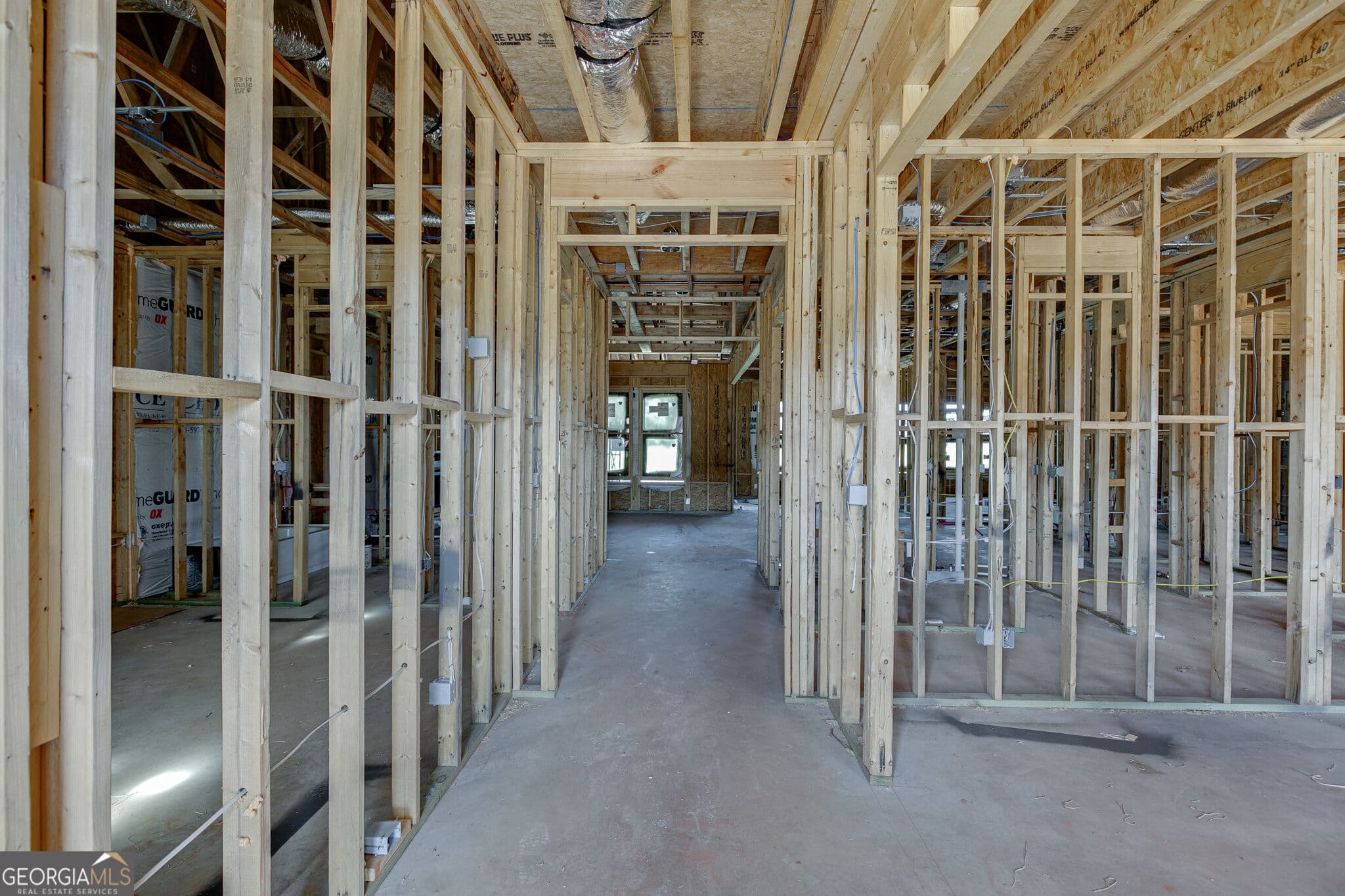4 bedroom, 4.5 bathroom, 3,465 sq ft single family residence for sale at 65 Lake Vista Court, Statham, GA 30666 — photo 3