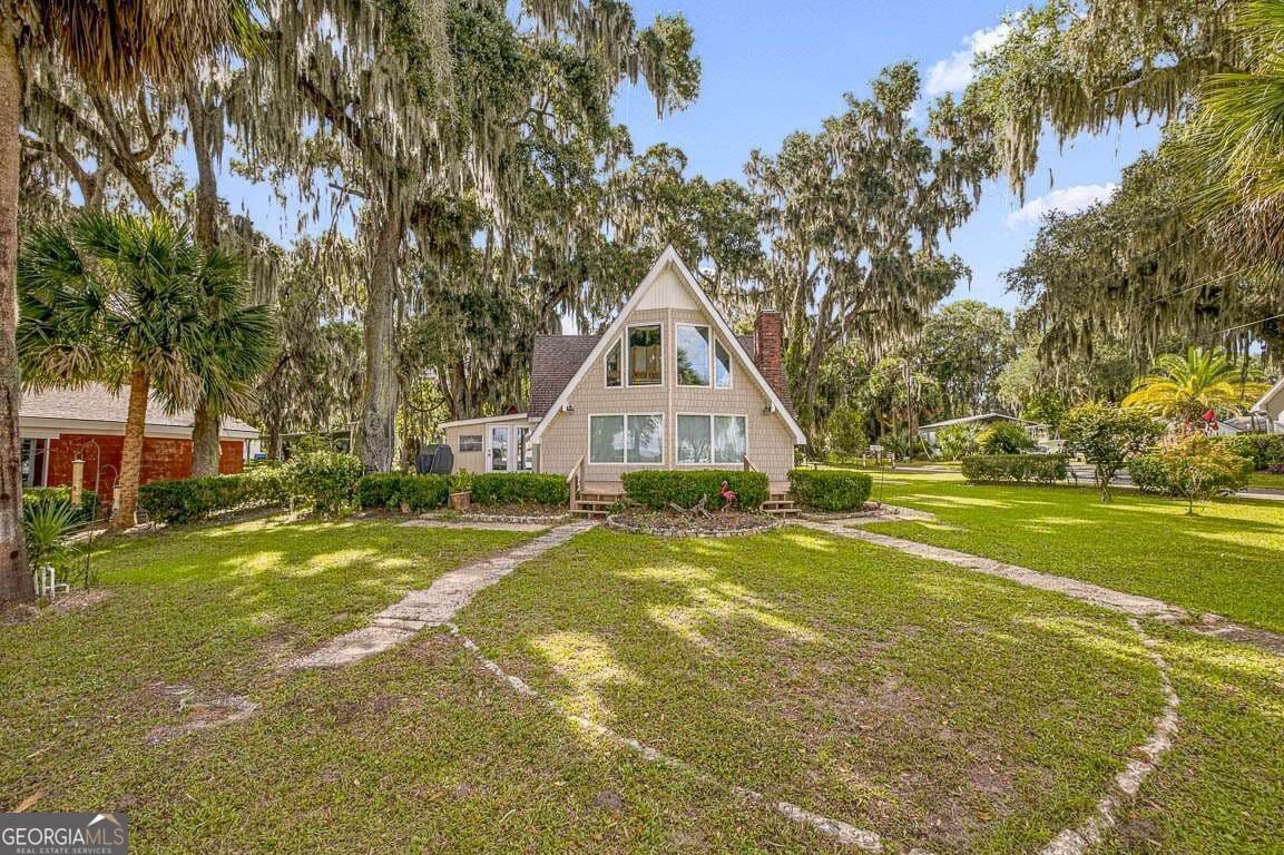 3 bedroom, 2 bathroom, 2,047 sq ft single family residence for sale at 1426 Norman Avenue, Townsend, GA 31331 — photo 5