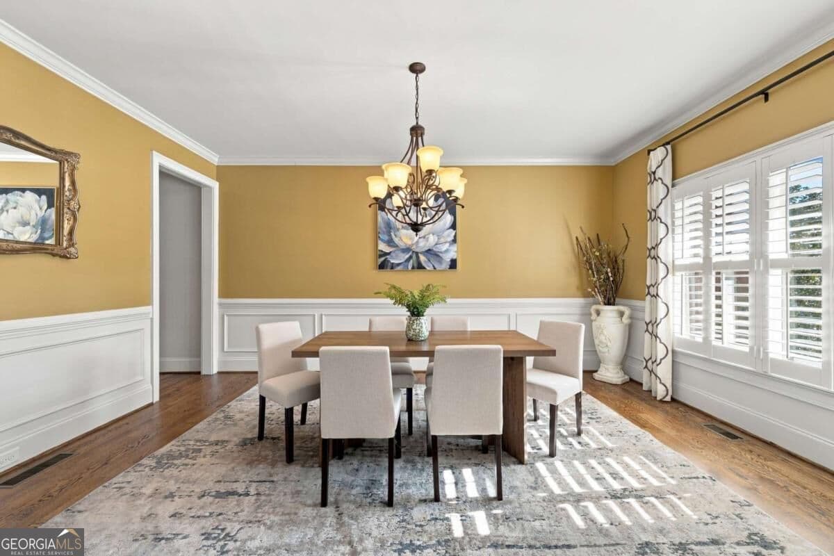 6 bedroom, 5.5 bathroom, 5,556 sq ft single family residence for sale at 605 Settles Brook Court, Suwanee, GA 30024 — photo 8