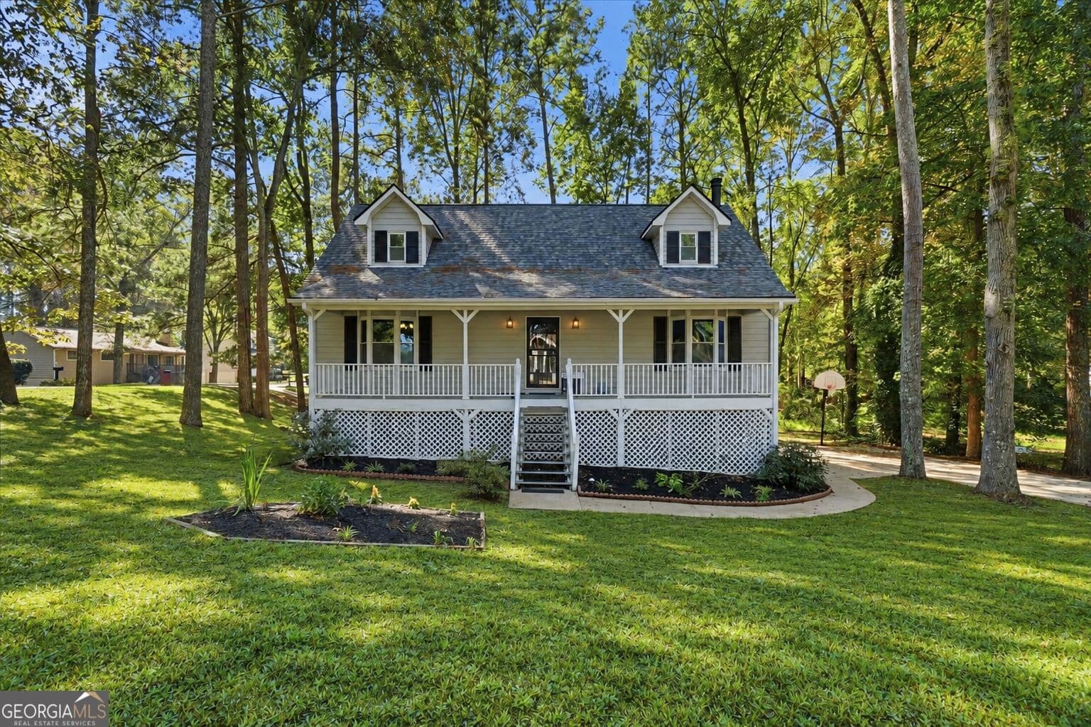 3 bedroom, 2.5 bathroom, 3,192 sq ft single family residence for sale at 2265 Smith Avenue, Marietta, GA 30064 — photo 3