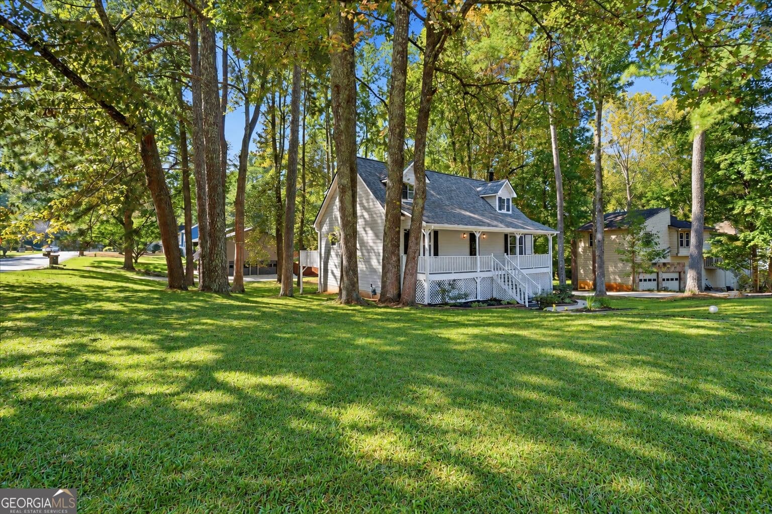3 bedroom, 2.5 bathroom, 3,192 sq ft single family residence for sale at 2265 Smith Avenue, Marietta, GA 30064 — photo 5