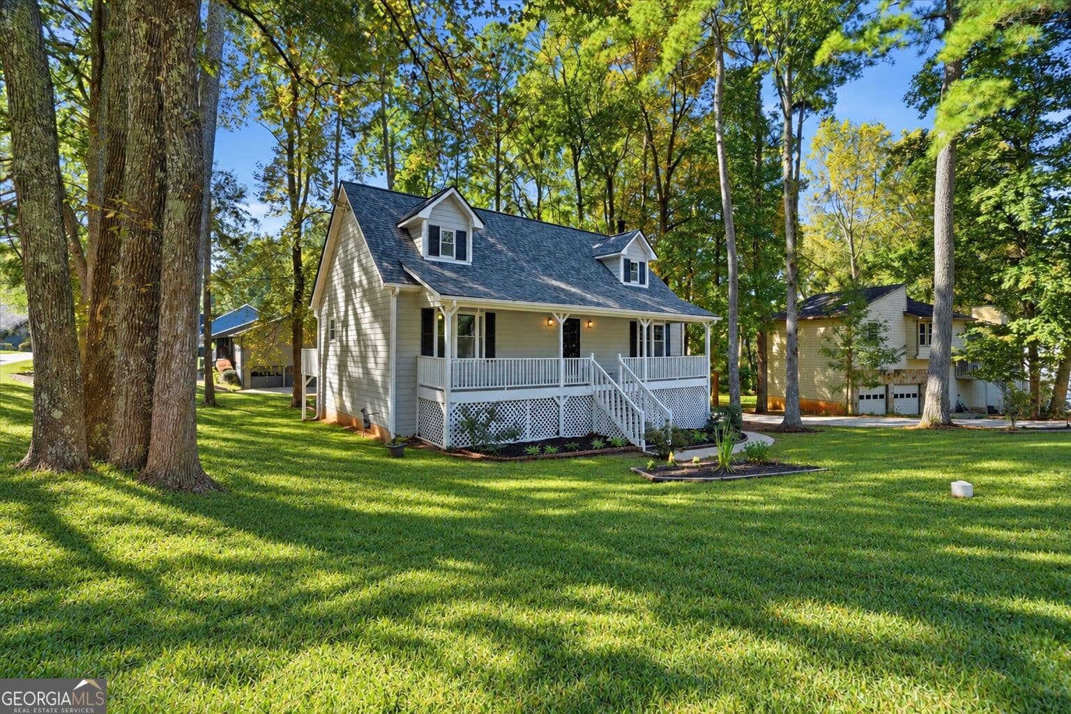 3 bedroom, 2.5 bathroom, 3,192 sq ft single family residence for sale at 2265 Smith Avenue, Marietta, GA 30064 — photo 4