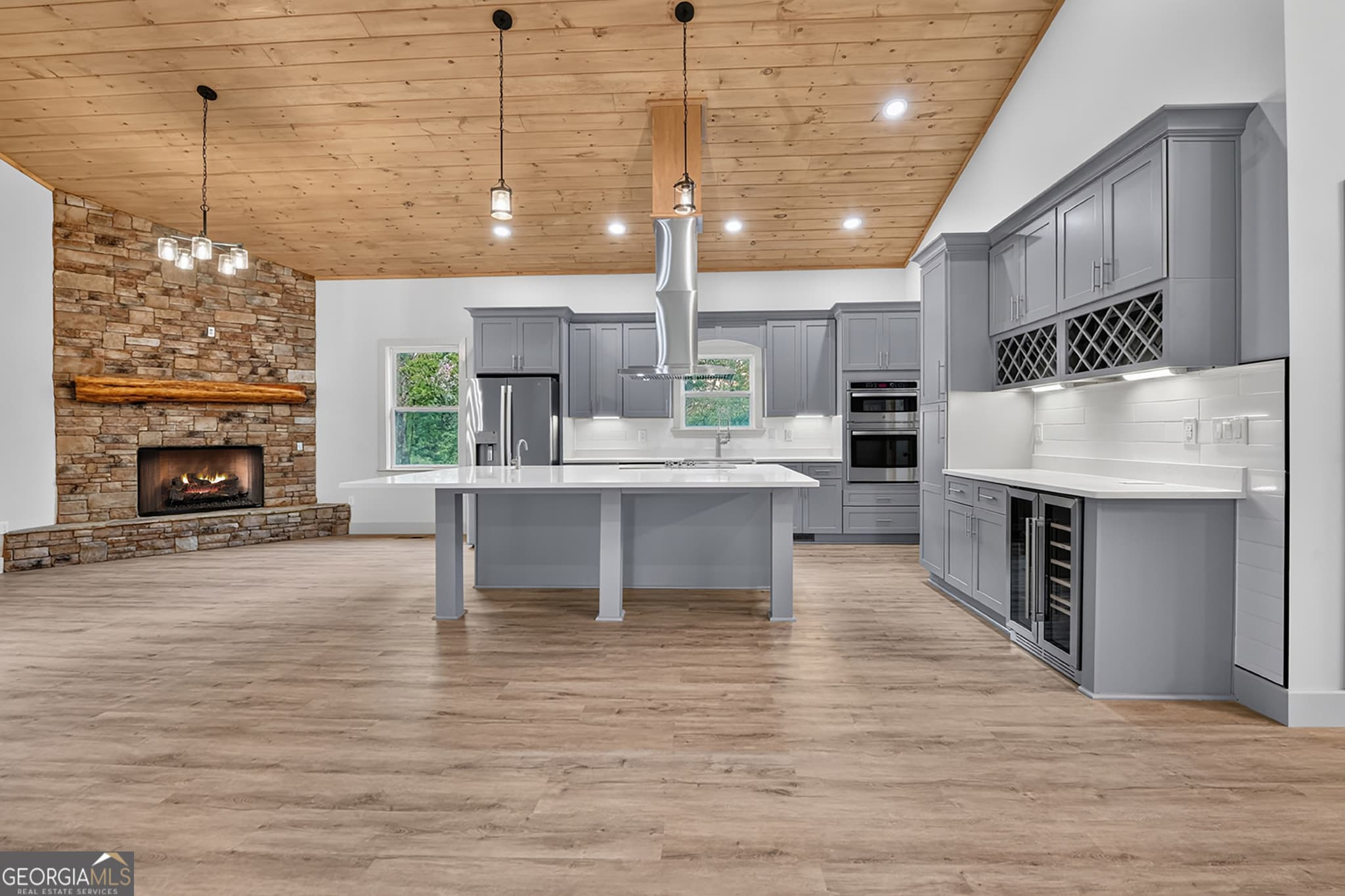 4 bedroom, 4 bathroom, 3,226 sq ft cabin,single family residence for sale at 2125 Shady Grove, Murphy, NC 28906 — photo 7