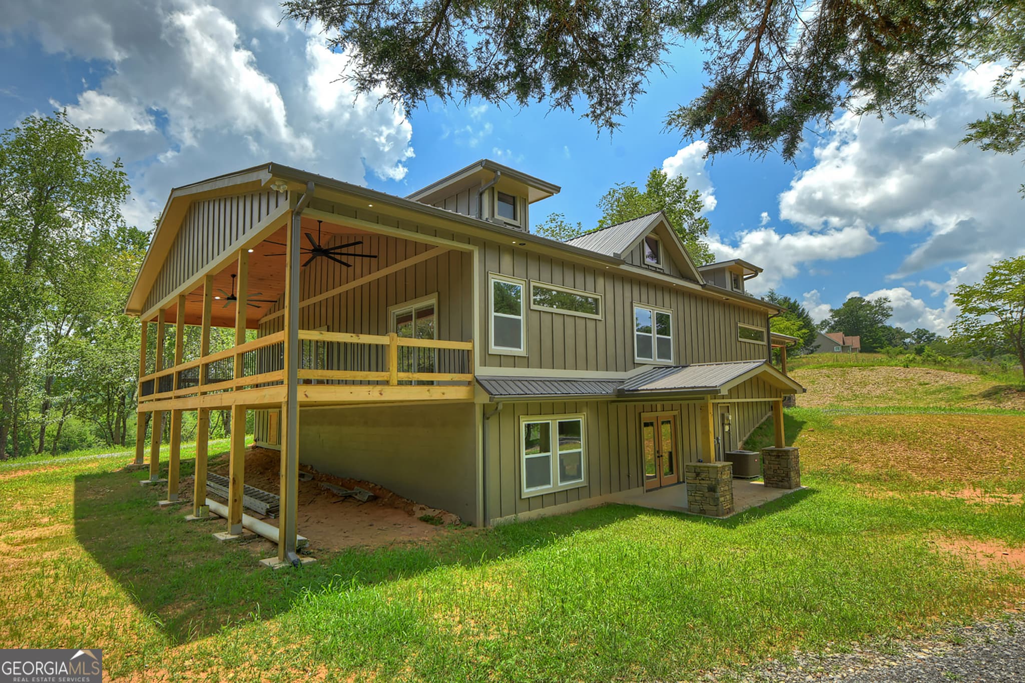 4 bedroom, 4 bathroom, 3,226 sq ft cabin,single family residence for sale at 2125 Shady Grove, Murphy, NC 28906 — photo 3