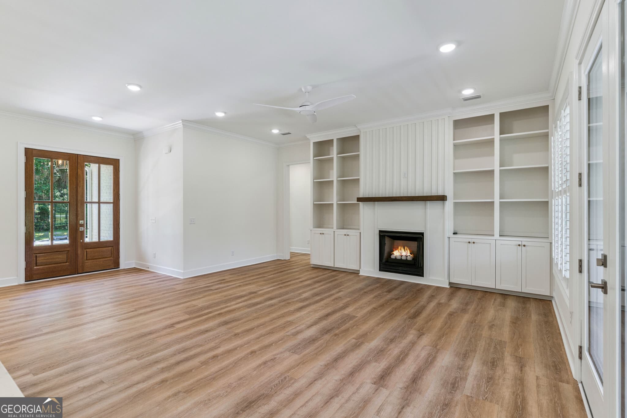 4 bedroom, 2.5 bathroom, 2,249 sq ft single family residence for sale at 32 Pearl Court, Waverly, GA 31565 — photo 6
