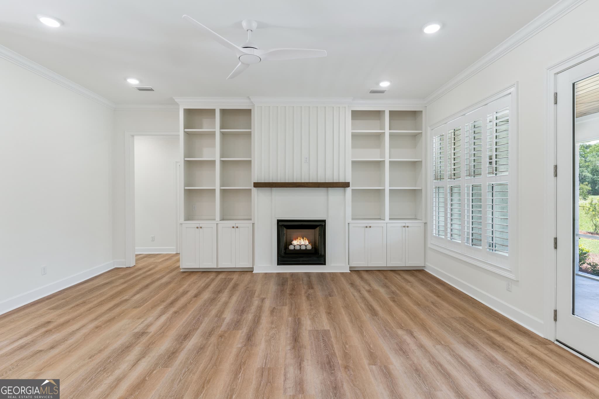 4 bedroom, 2.5 bathroom, 2,249 sq ft single family residence for sale at 32 Pearl Court, Waverly, GA 31565 — photo 8