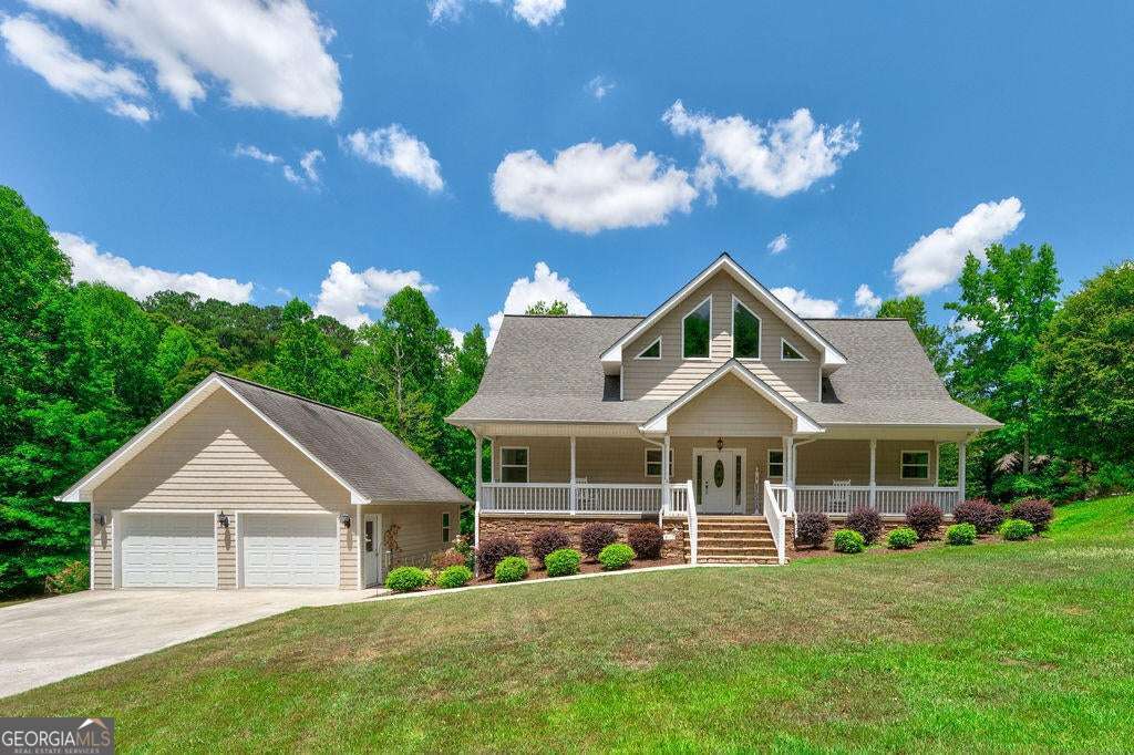 5 bedroom, 3.5 bathroom, 3,627 sq ft single family residence sold at 924 Black Bass Road, Cohutta, GA 30710