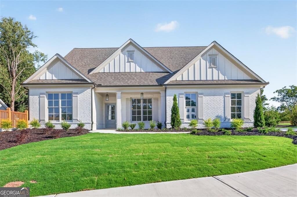 4 bedroom, 3 bathroom, 2,542 sq ft single family residence for sale at 4775 E Reed Road, Gainesville, GA 30507 — photo 1 of 66