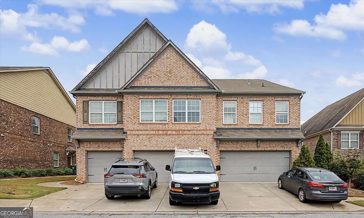 2 bedroom, 2 bathroom, 1,178 sq ft townhouse for sale at 805 Pleasant Hill Road 333, Lilburn, GA 30047