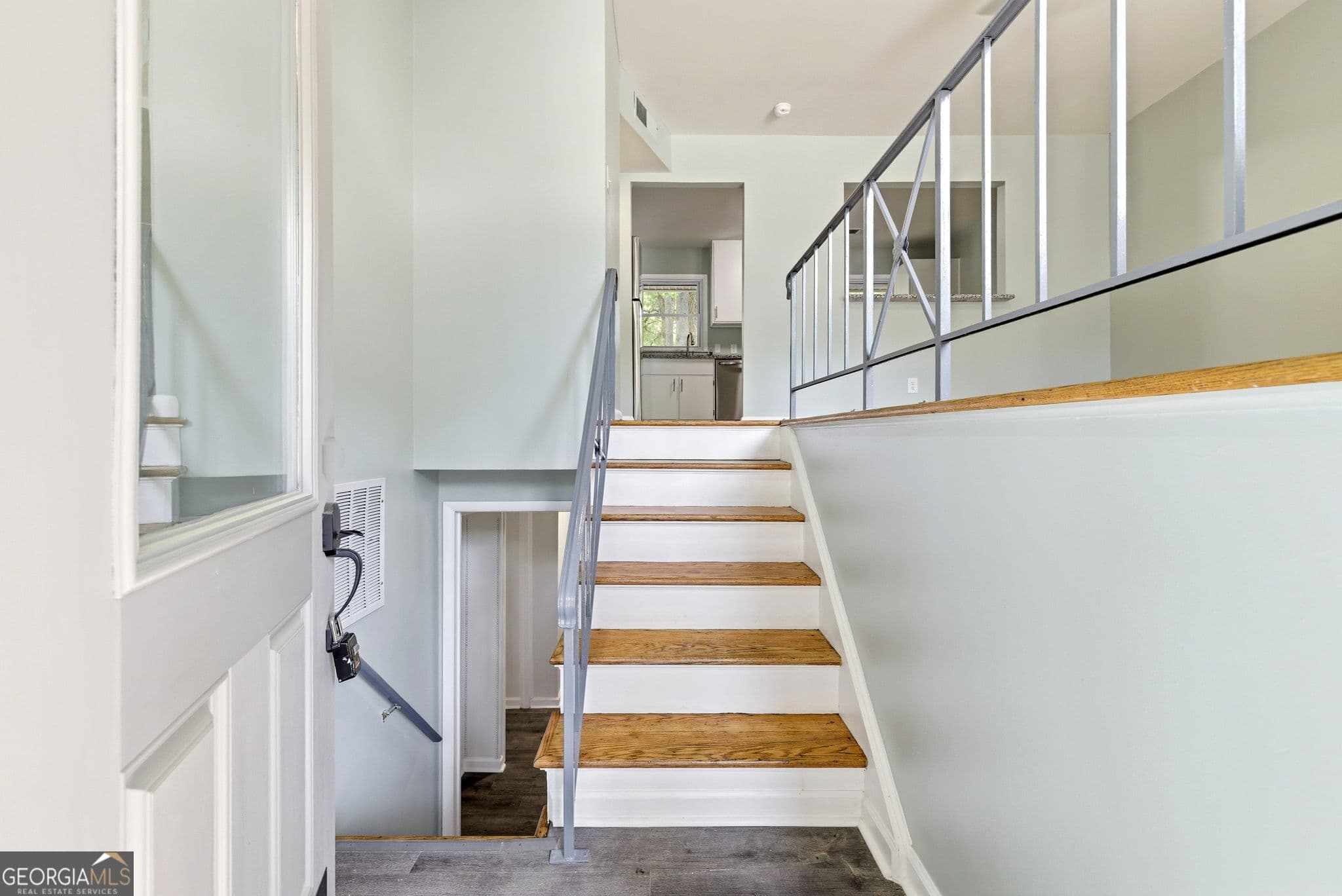5 bedroom, 3 bathroom, 1,850 sq ft single family residence for sale at 285 Kings Circle, Athens, GA 30606 — photo 5