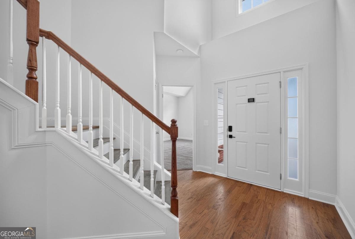 5 bedroom, 2.5 bathroom, 2,768 sq ft single family residence for sale at 6280 Cove Creek Drive, Flowery Branch, GA 30542 — photo 6