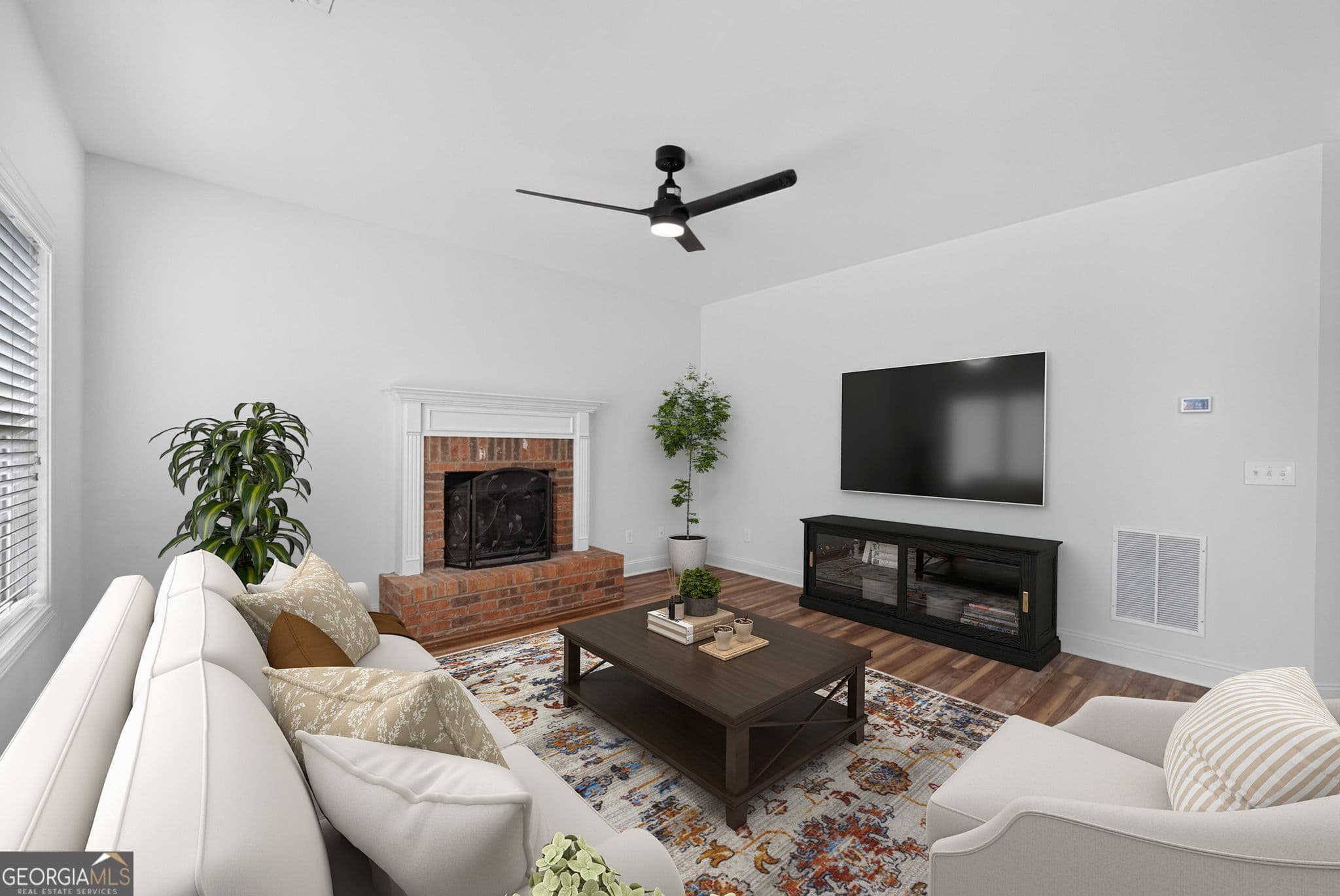 5 bedroom, 2.5 bathroom, 2,768 sq ft single family residence for sale at 6280 Cove Creek Drive, Flowery Branch, GA 30542 — photo 7