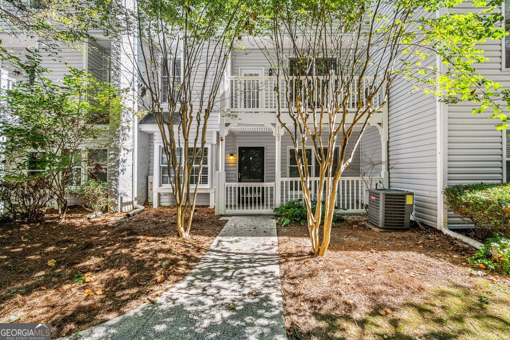 1 bedroom, 1 bathroom, 740 sq ft condominium for rent at 1105 Cannongate Crossing, Marietta, GA 30064 for $1,300 a month — photo 2