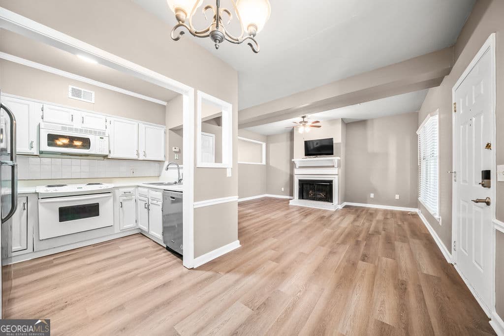 1 bedroom, 1 bathroom, 740 sq ft condominium for rent at 1105 Cannongate Crossing, Marietta, GA 30064 for $1,300 a month — photo 10