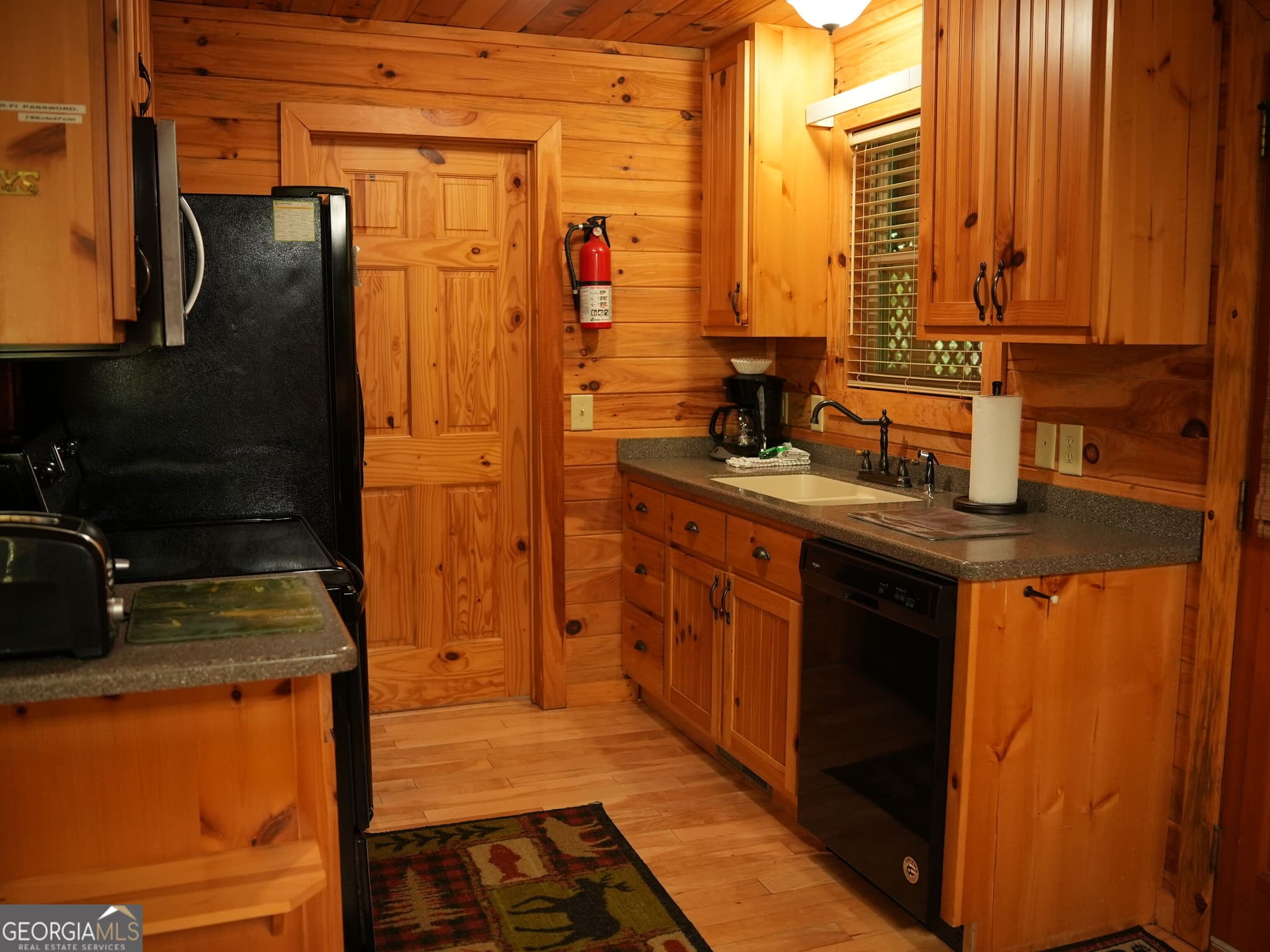 3 bedroom, 3 bathroom, 1,632 sq ft single family residence for sale at 369 Myrna Branch Road, Helen, GA 30545 — photo 9