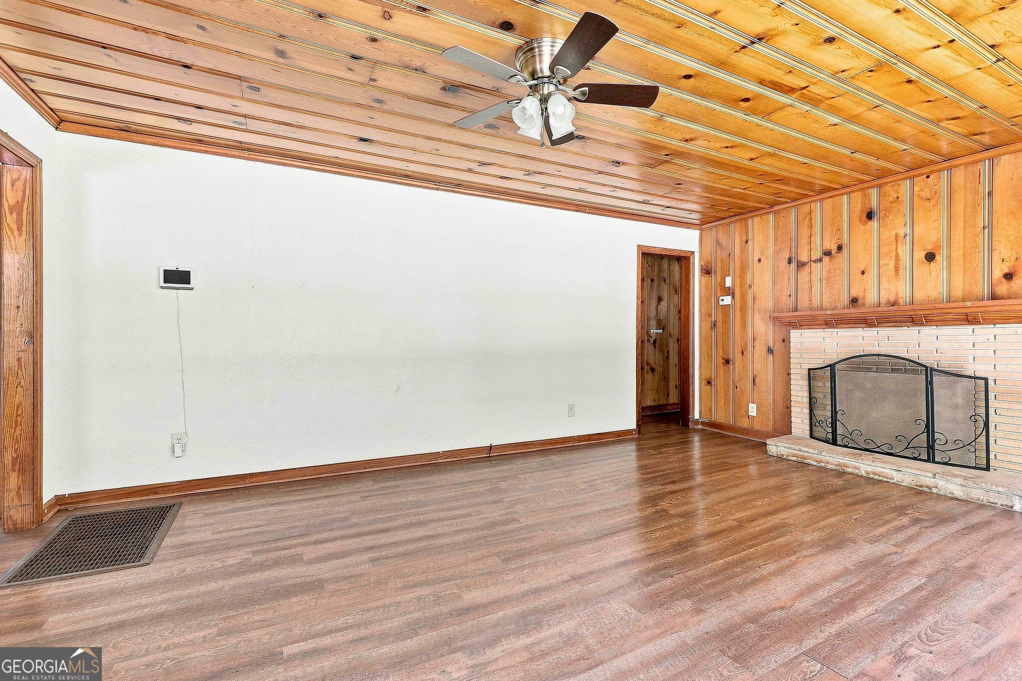 3 bedroom, 2 bathroom, 2,160 sq ft single family residence for sale at 490 Mehaffey Drive, Fairburn, GA 30213 — photo 9