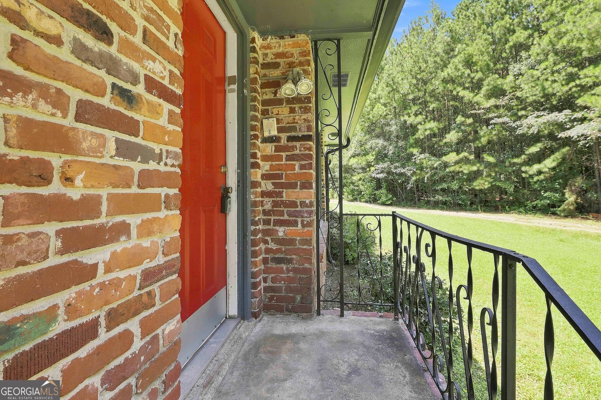 3 bedroom, 2 bathroom, 2,160 sq ft single family residence for sale at 490 Mehaffey Drive, Fairburn, GA 30213 — photo 8