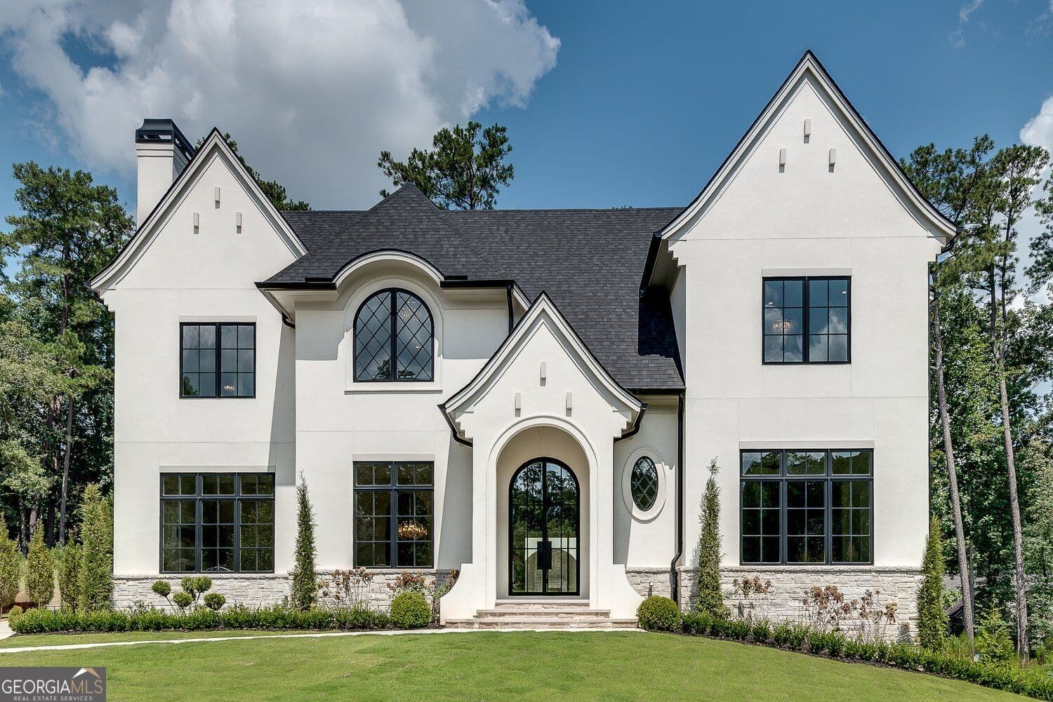 5 bedroom, 6 bathroom, 8,316 sq ft single family residence for sale at 130 Bridge Way, Alpharetta, GA 30005 — photo 6