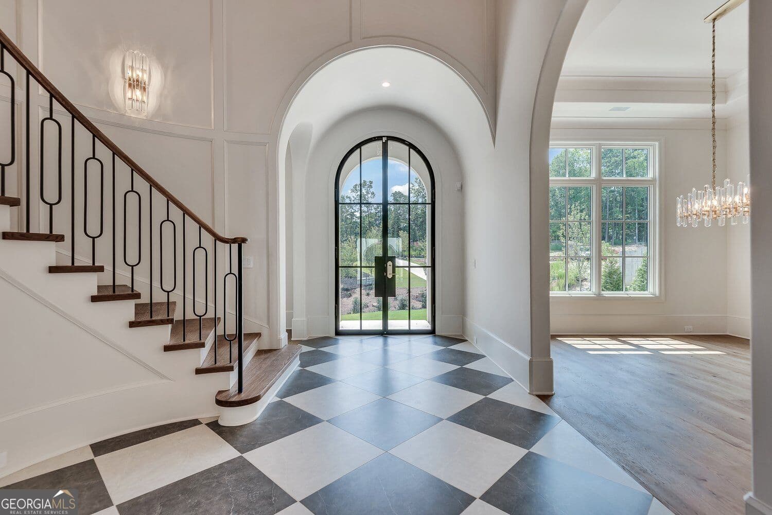 5 bedroom, 6 bathroom, 8,316 sq ft single family residence for sale at 130 Bridge Way, Alpharetta, GA 30005 — photo 10