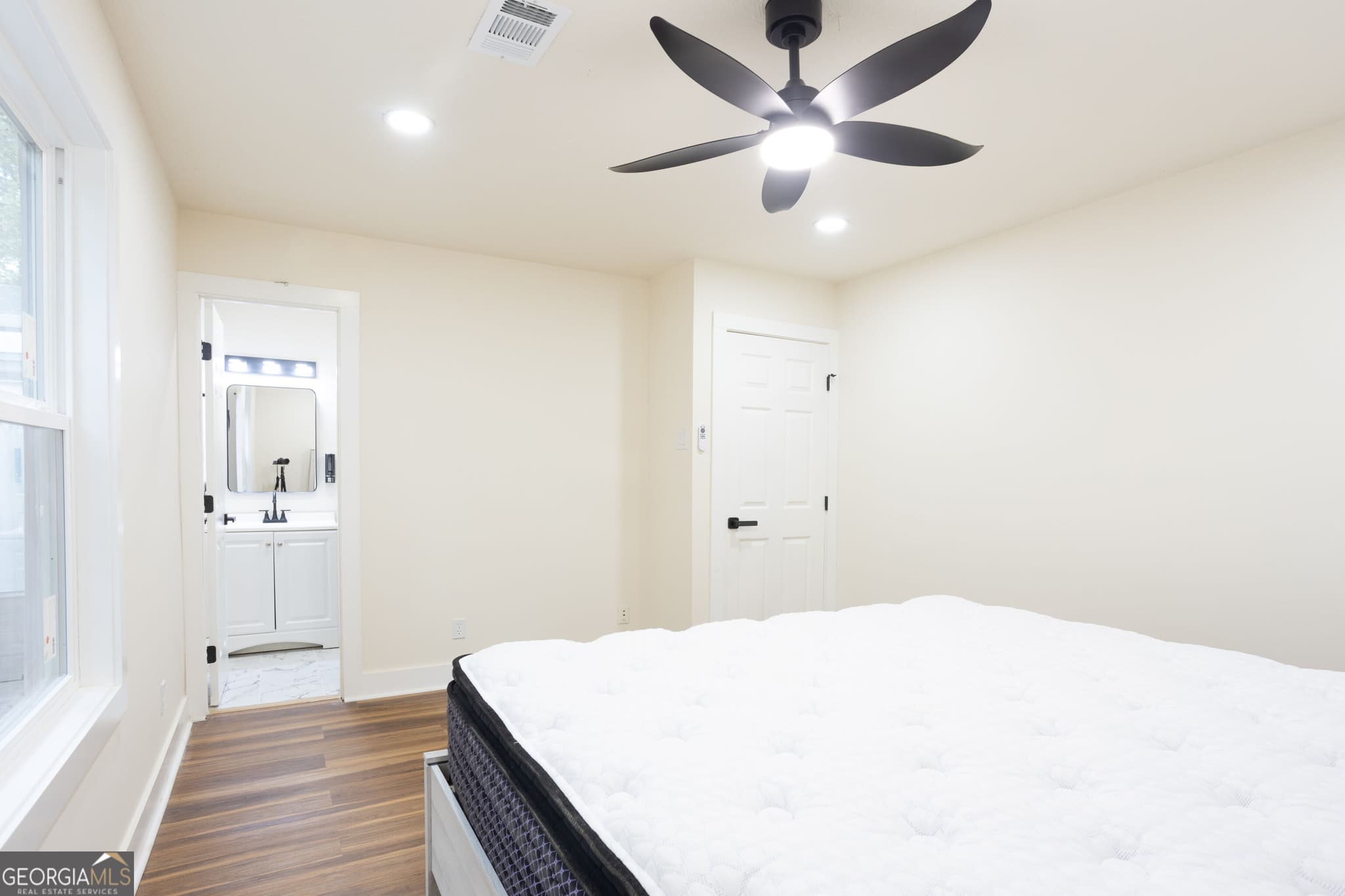 3 bedroom, 2 bathroom, 1,425 sq ft single family residence for sale at 2127 Blue Creek Court, Conley, GA 30288 — photo 8
