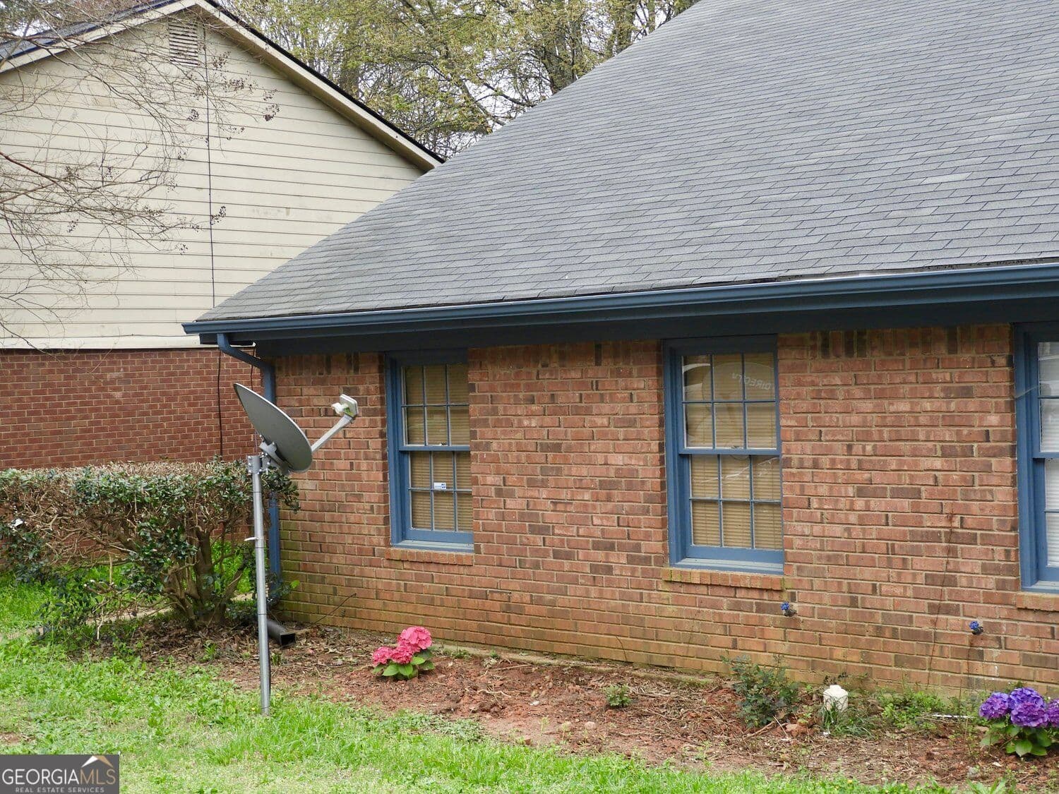 multi family,duplex for sale at 5272 Ridge Forest Drive, Stone Mountain, GA 30083 — photo 4
