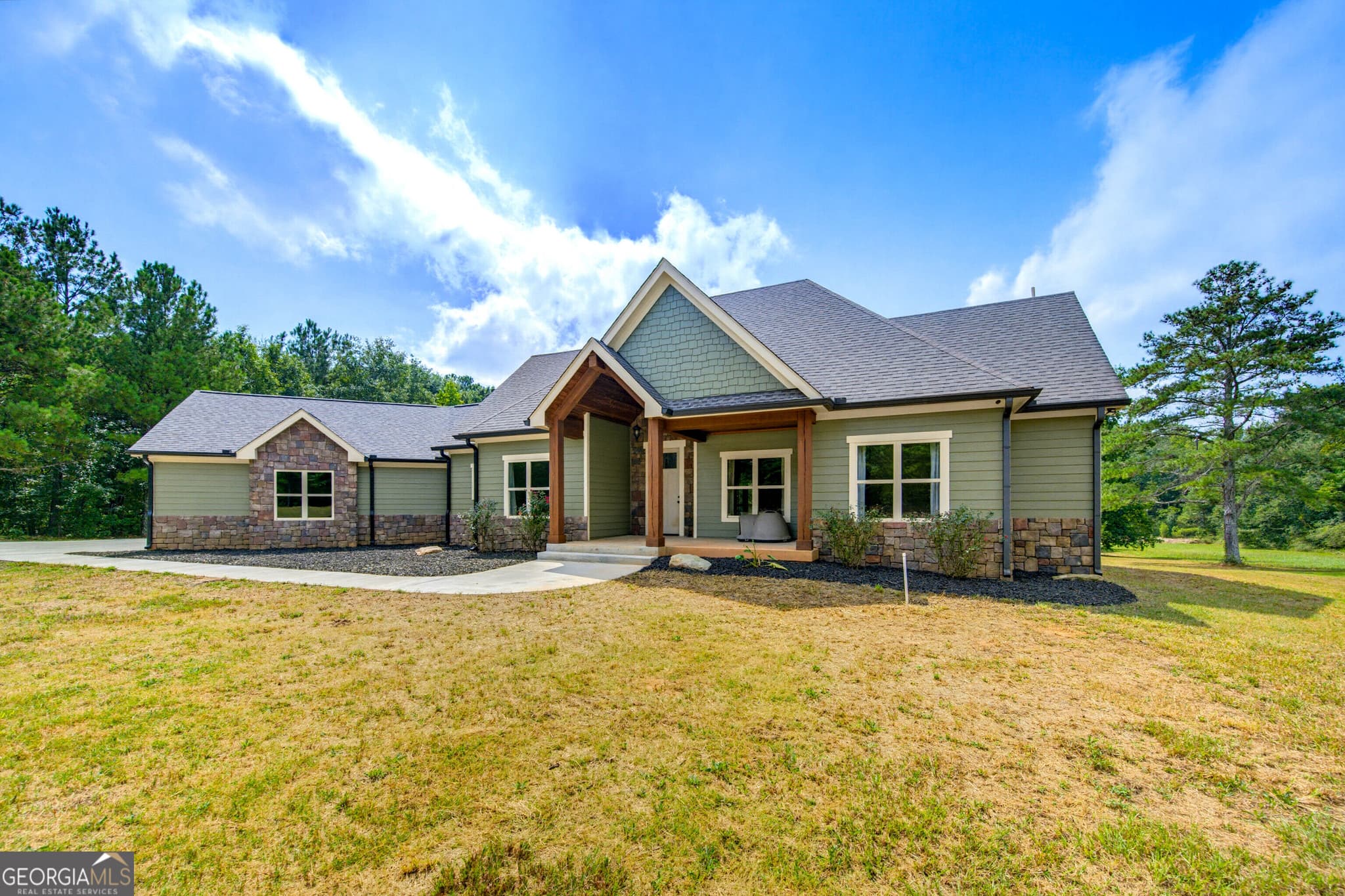 4 bedroom, 2.5 bathroom, 2,089 sq ft single family residence for sale at 900 John W Breedlove Road, Monroe, GA 30656 — photo 4